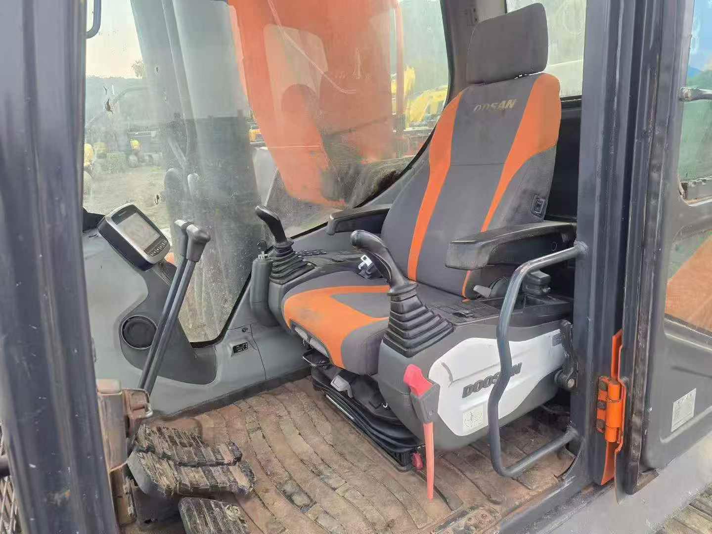 Buy Doosan DX380 Used Excavator / 5