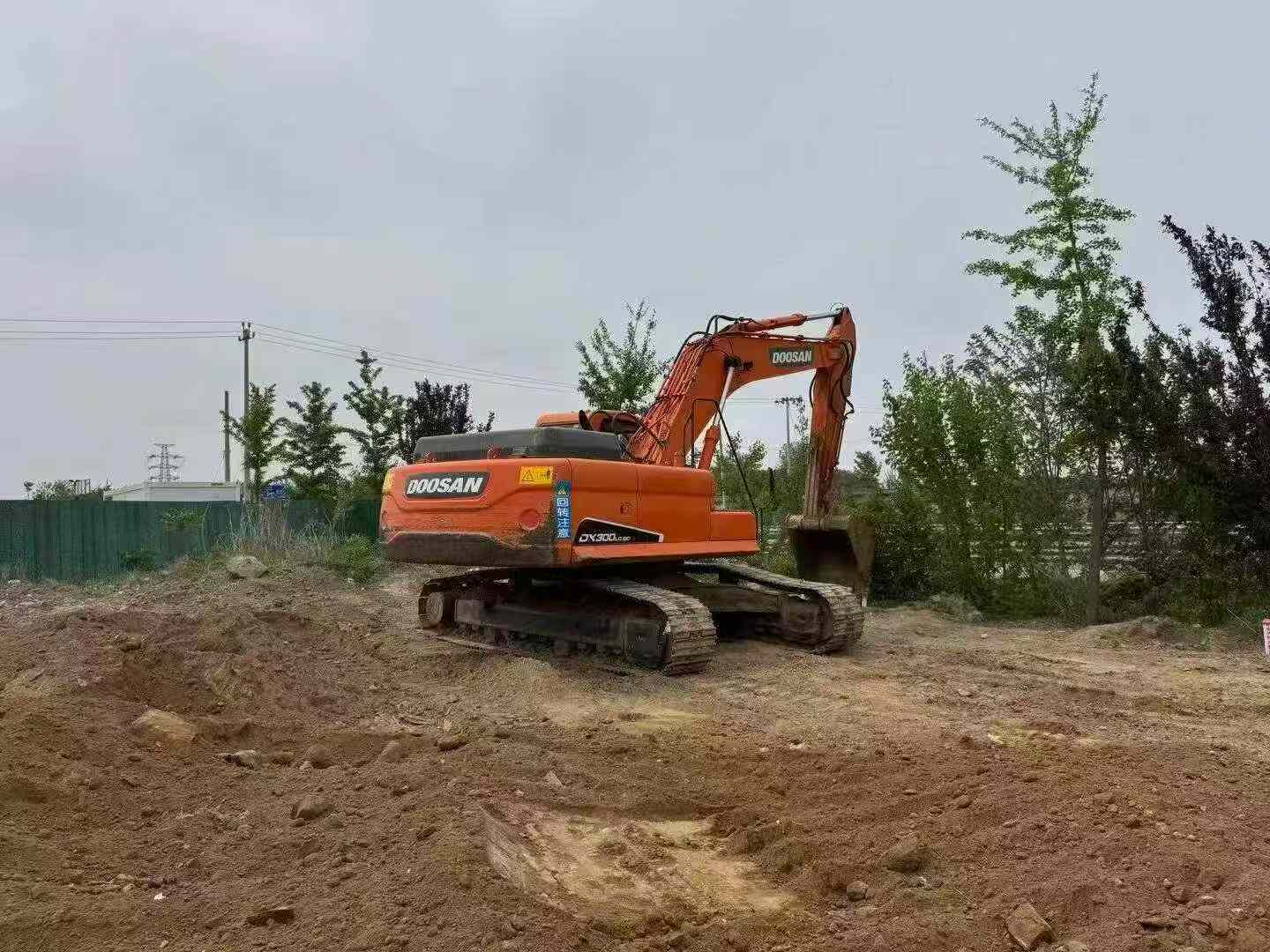 Buy Doosan DX260LC Used Excavator / 4