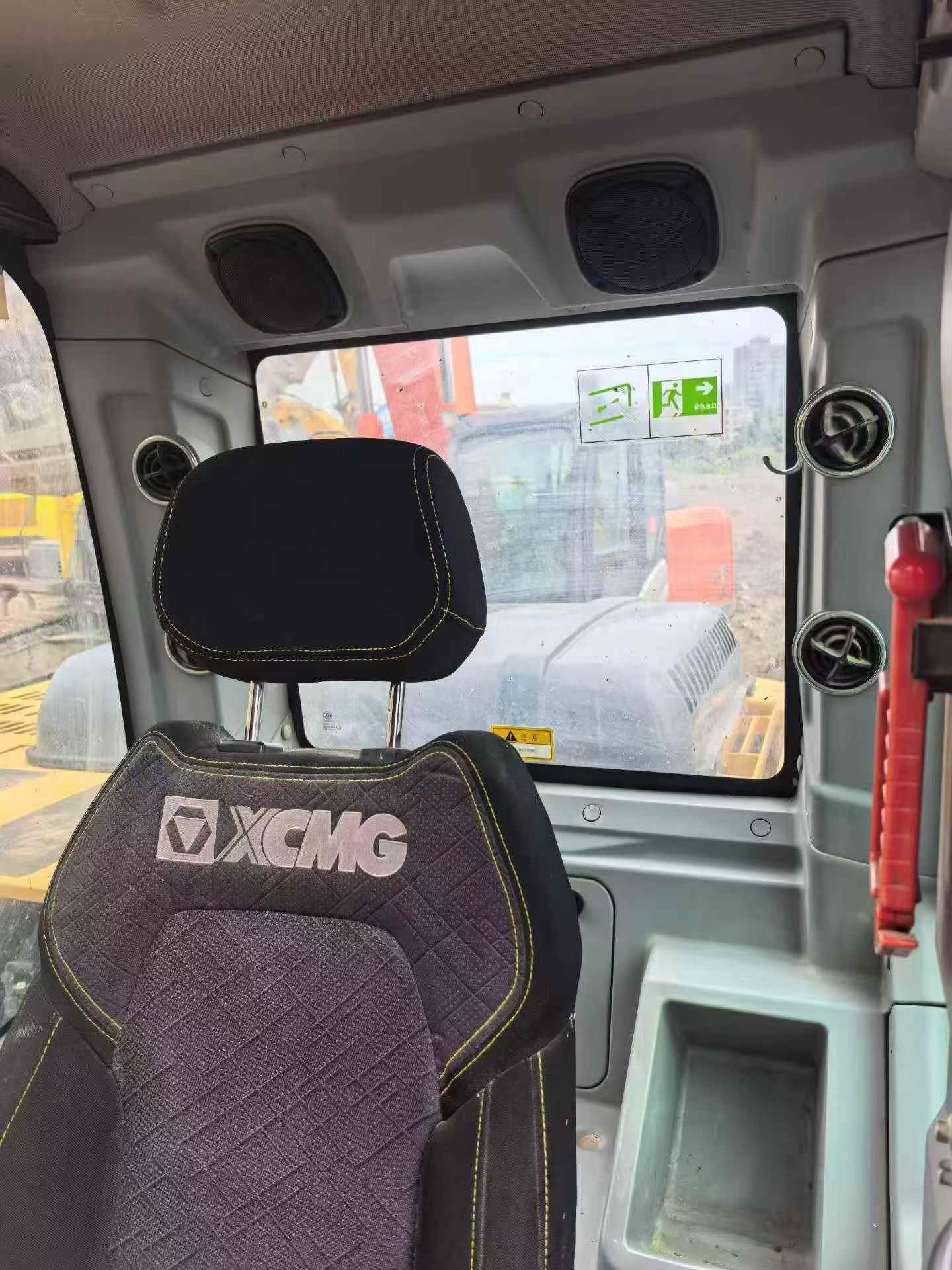 Buy XCMG XE135B Used Excavator / 9