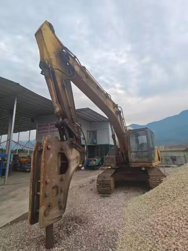 Buy Sumitomo SH210-5 Used Excavator / 2
