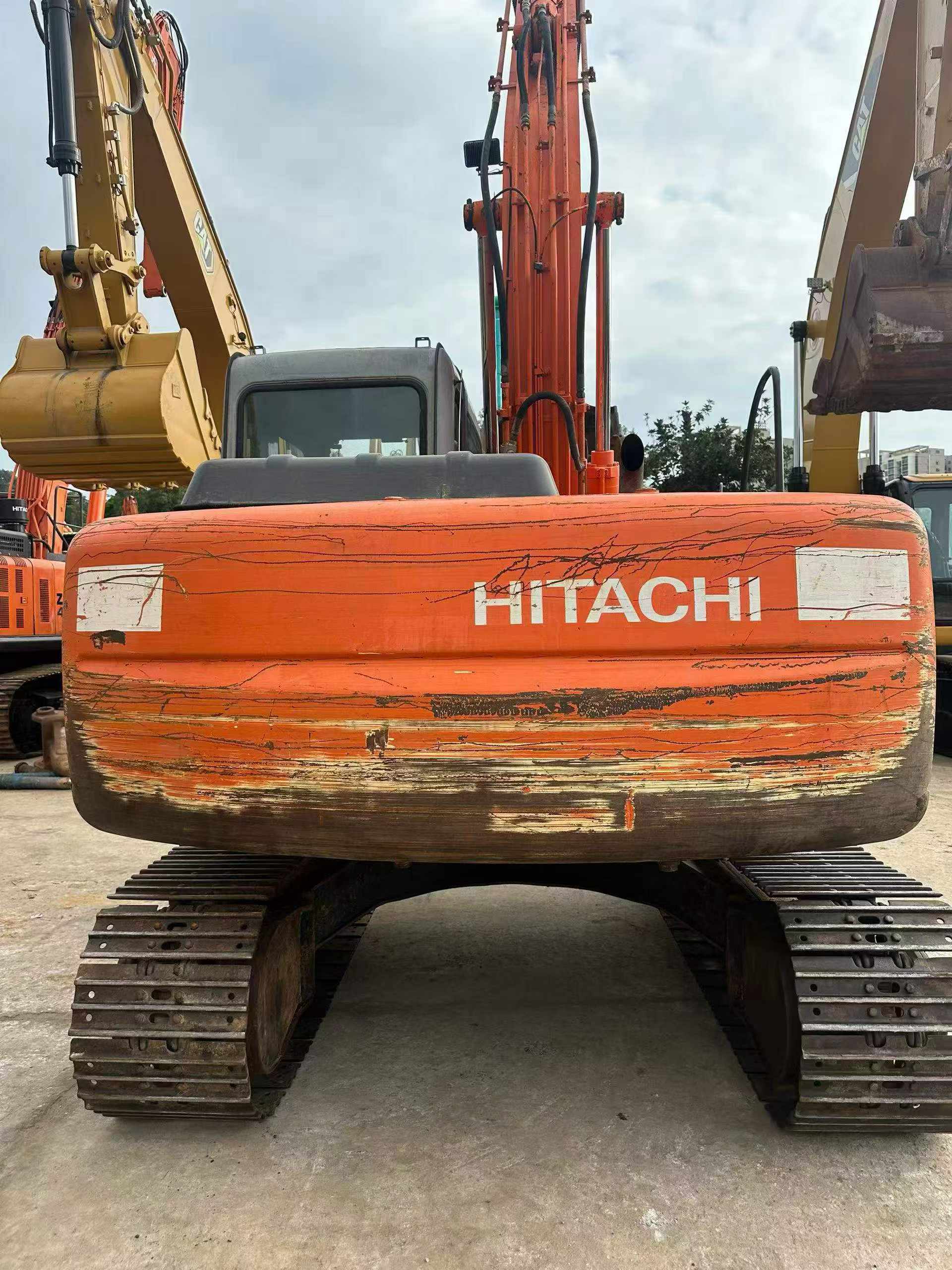 Buy Hitachi EX120-6 Used Excavator / 4