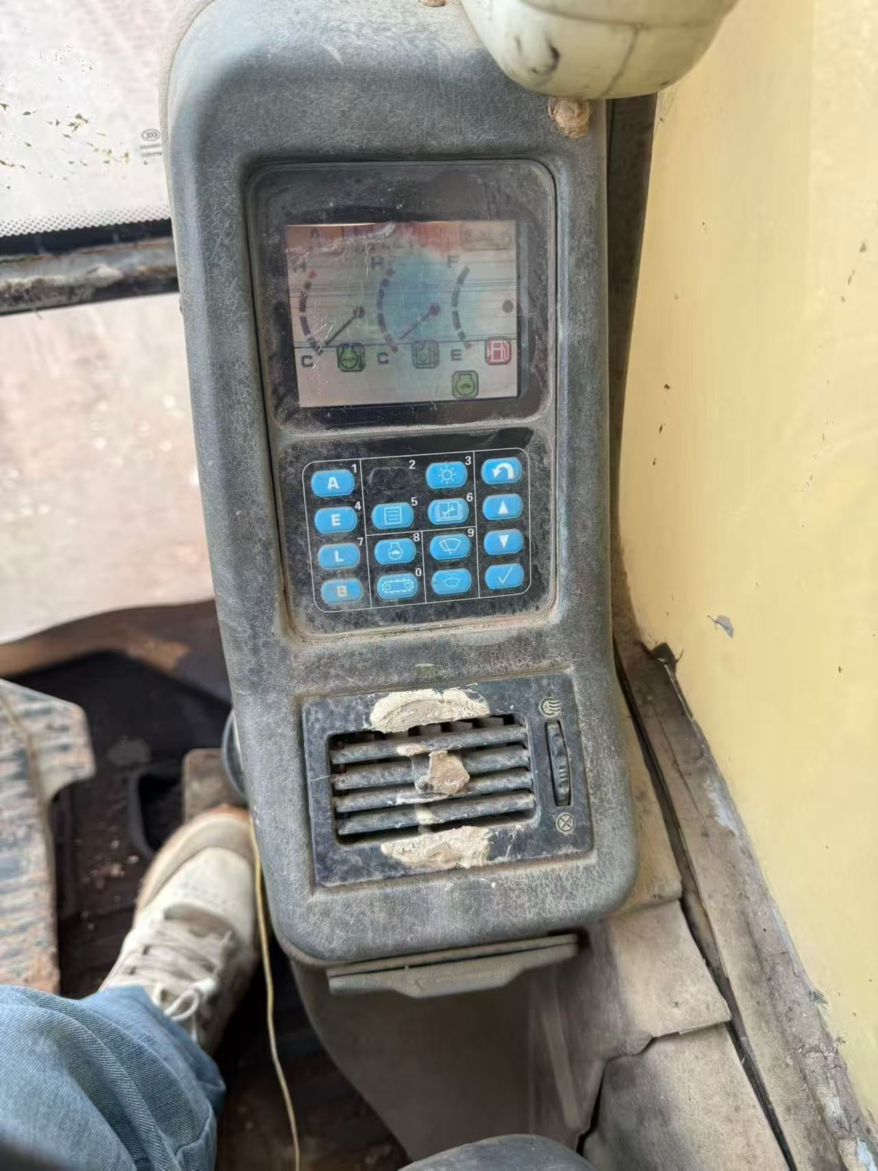 Buy Komatsu PC300 Used Excavator / 9