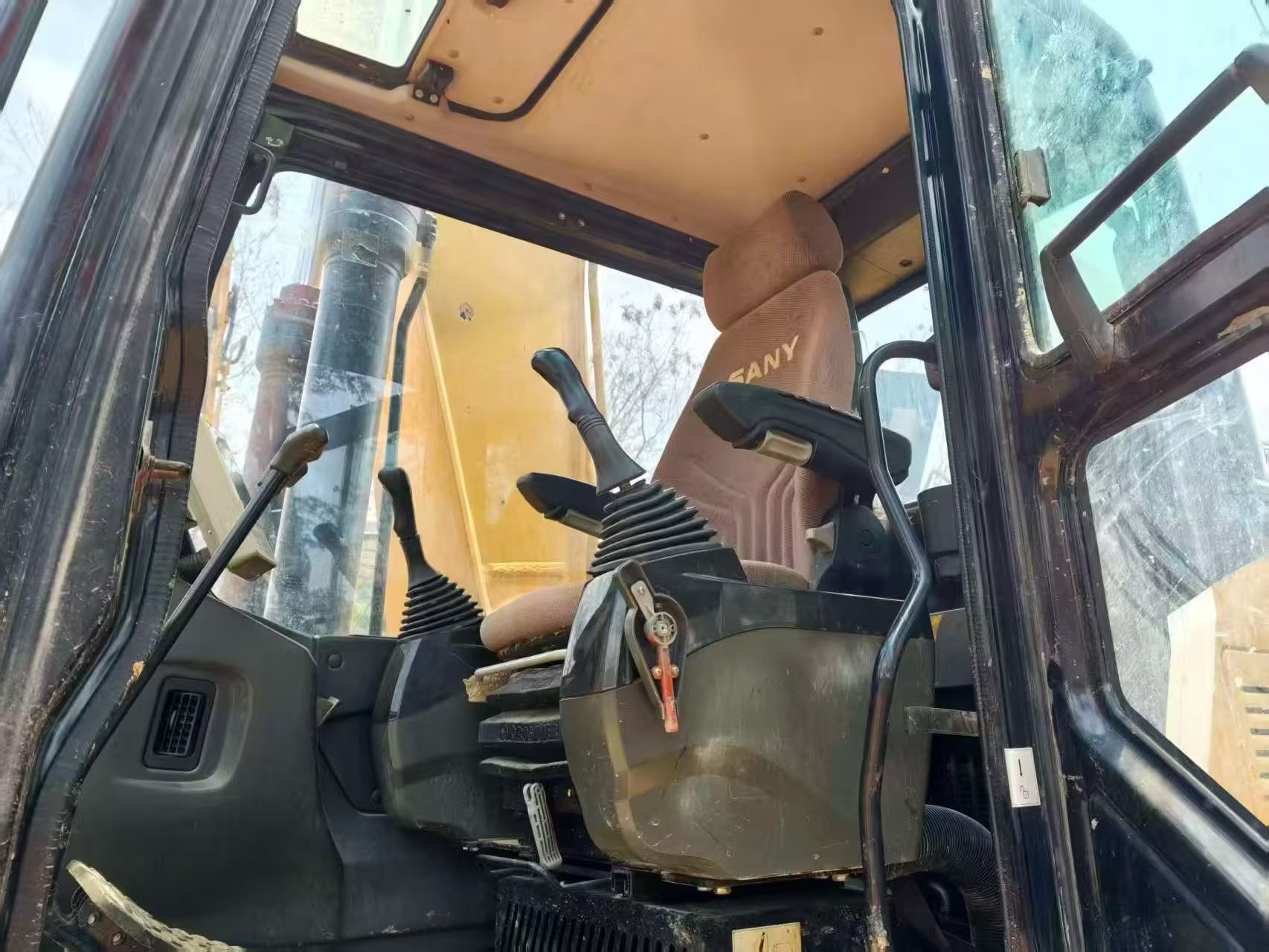 Buy Sany SY245H Used Excavator / 2