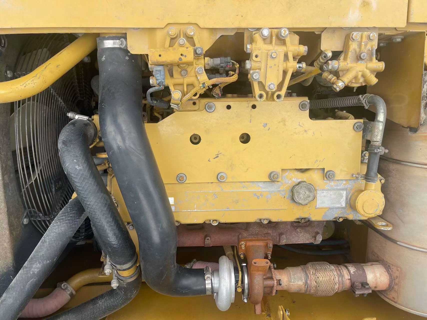 Buy Caterpillar 320D Used Excavator / 4