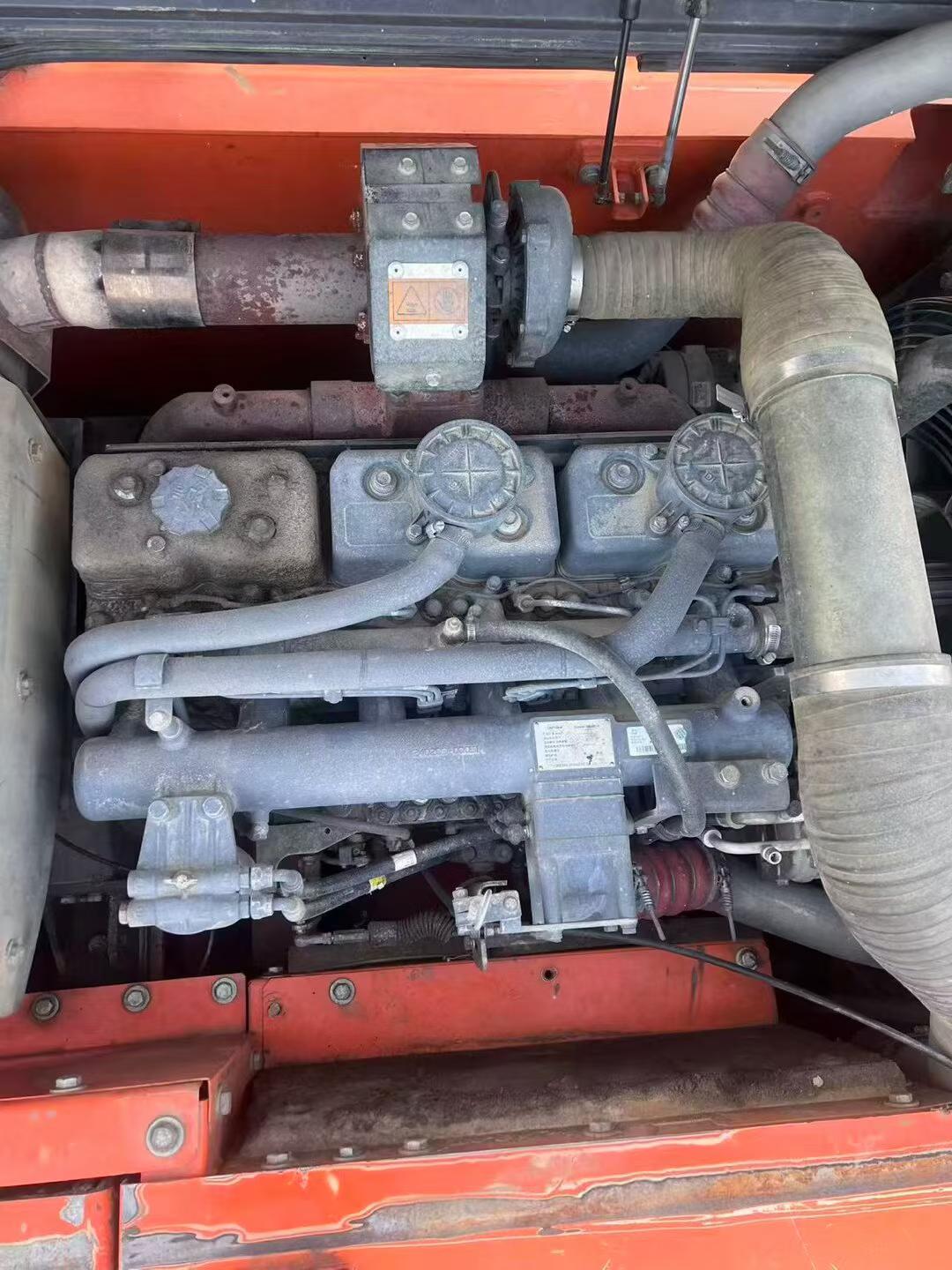 Buy Doosan DX260LC Used Excavator / 3