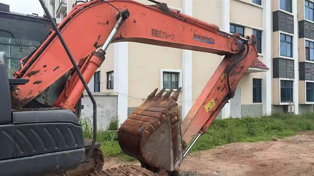 Buy Hitachi EX120-3 Used Excavator / 3
