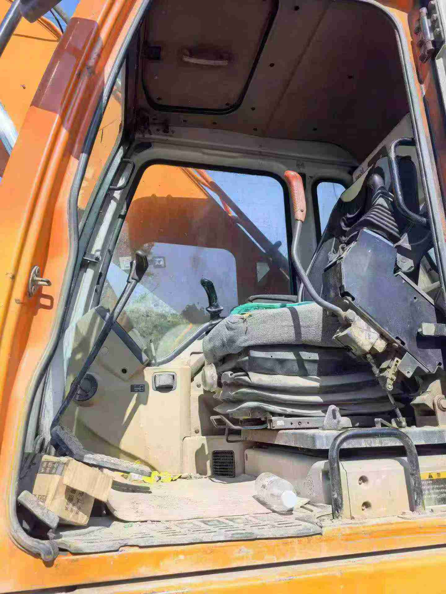 Buy Doosan DH220-7 Used Excavator / 9