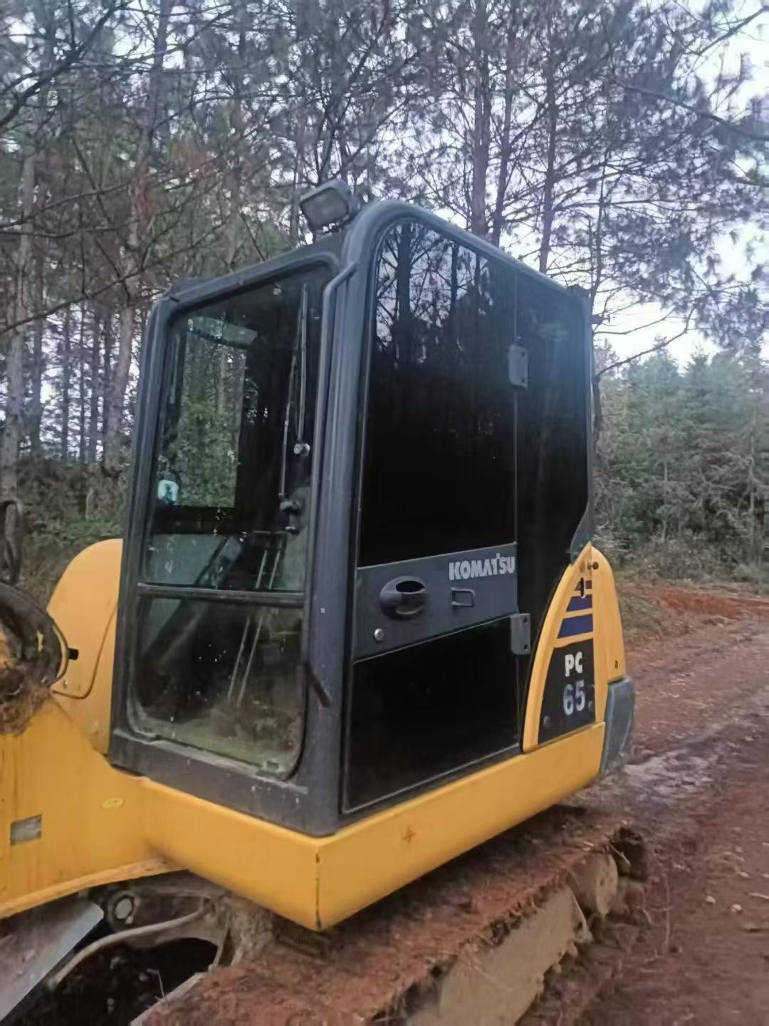 Buy Komatsu PC56-7 Used Excavator / 7