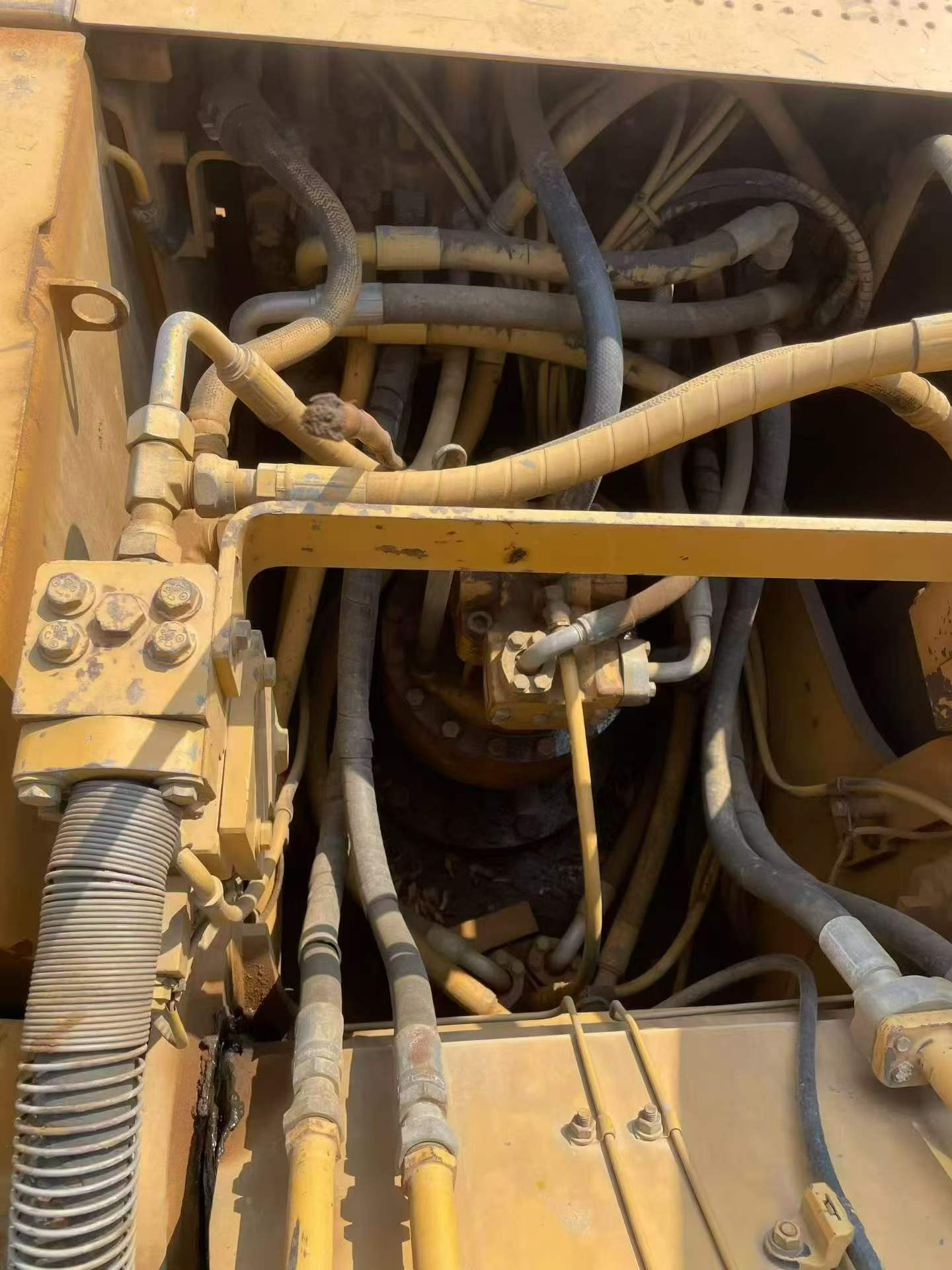 Buy Caterpillar 320D Used Excavator / 7