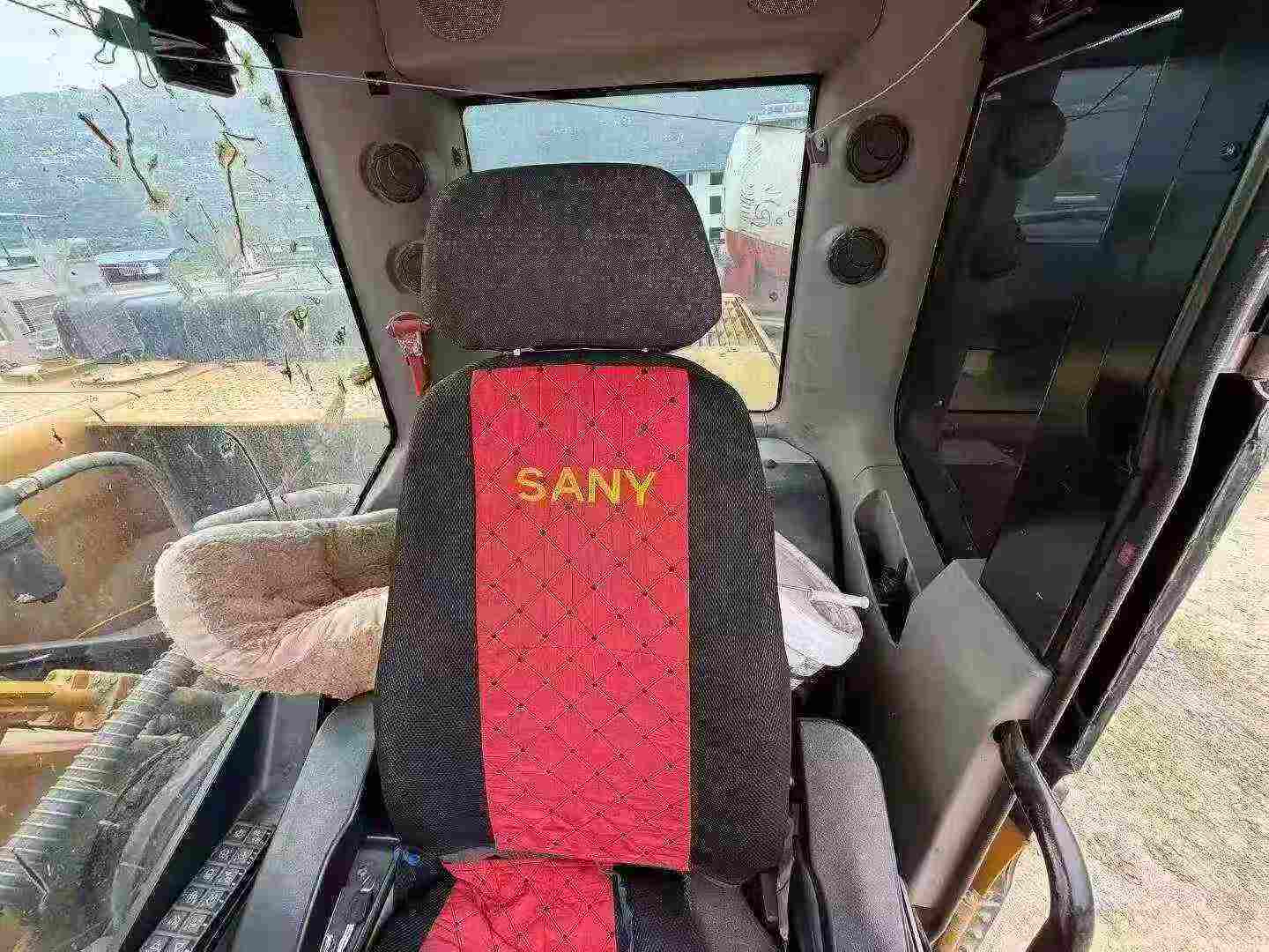 Buy Sany SY245H Used Excavator / 2