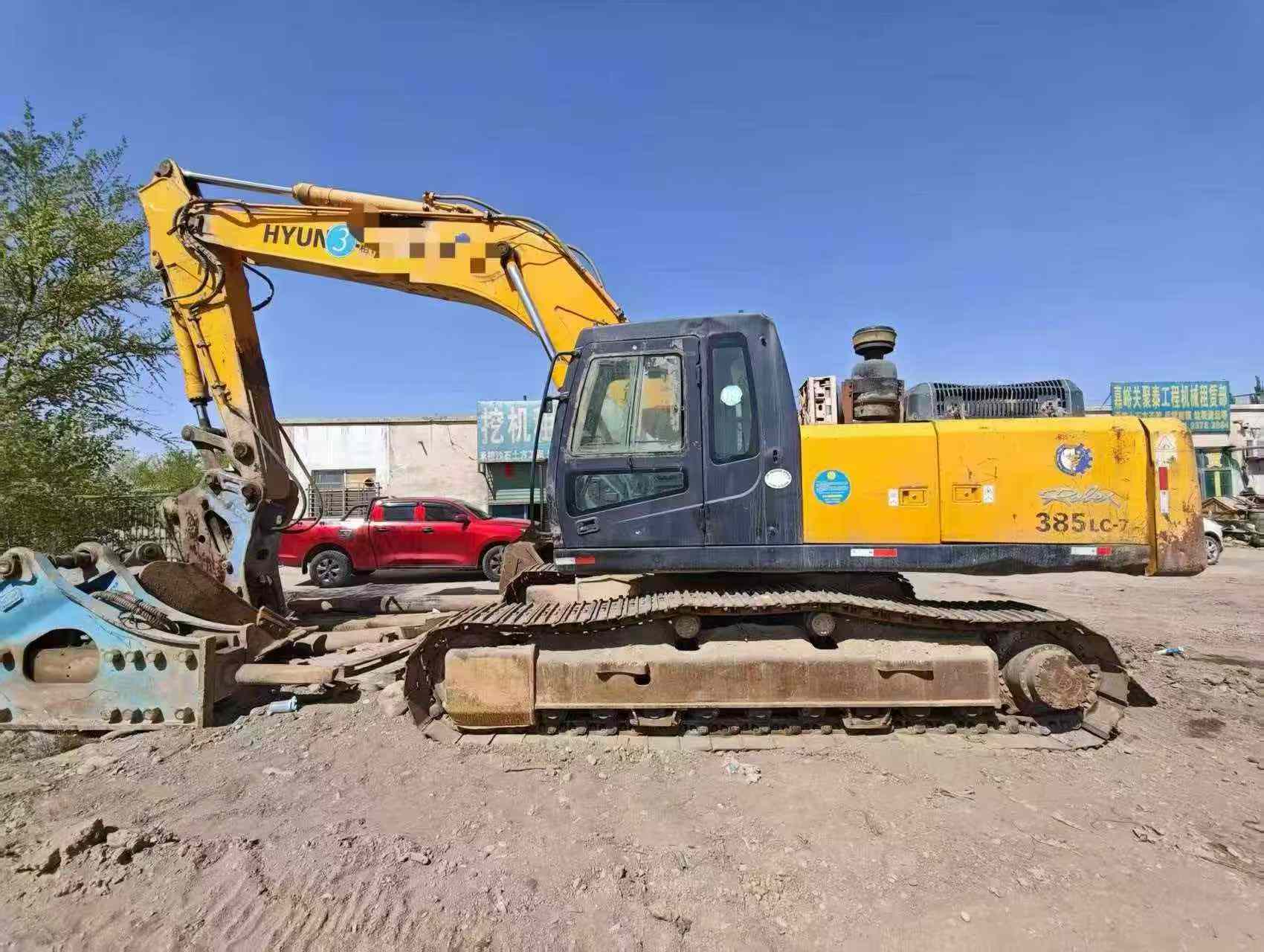 Buy Hyundai R335-7 Used Excavator / 8