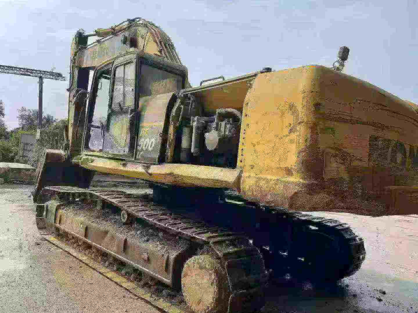 Buy Komatsu WA500-3 Used Excavator / 2