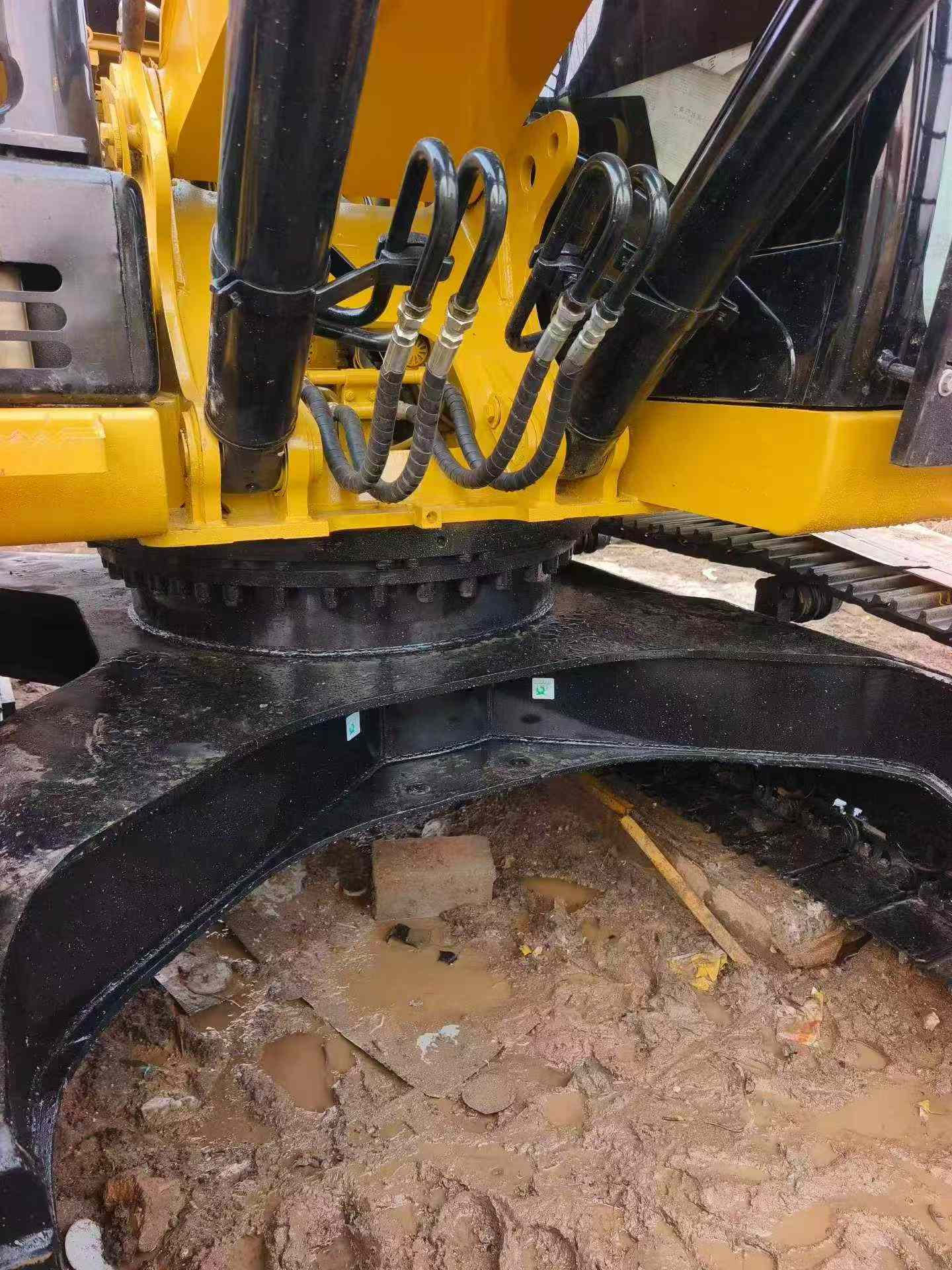 Buy Caterpillar 320D Used Excavator / 8