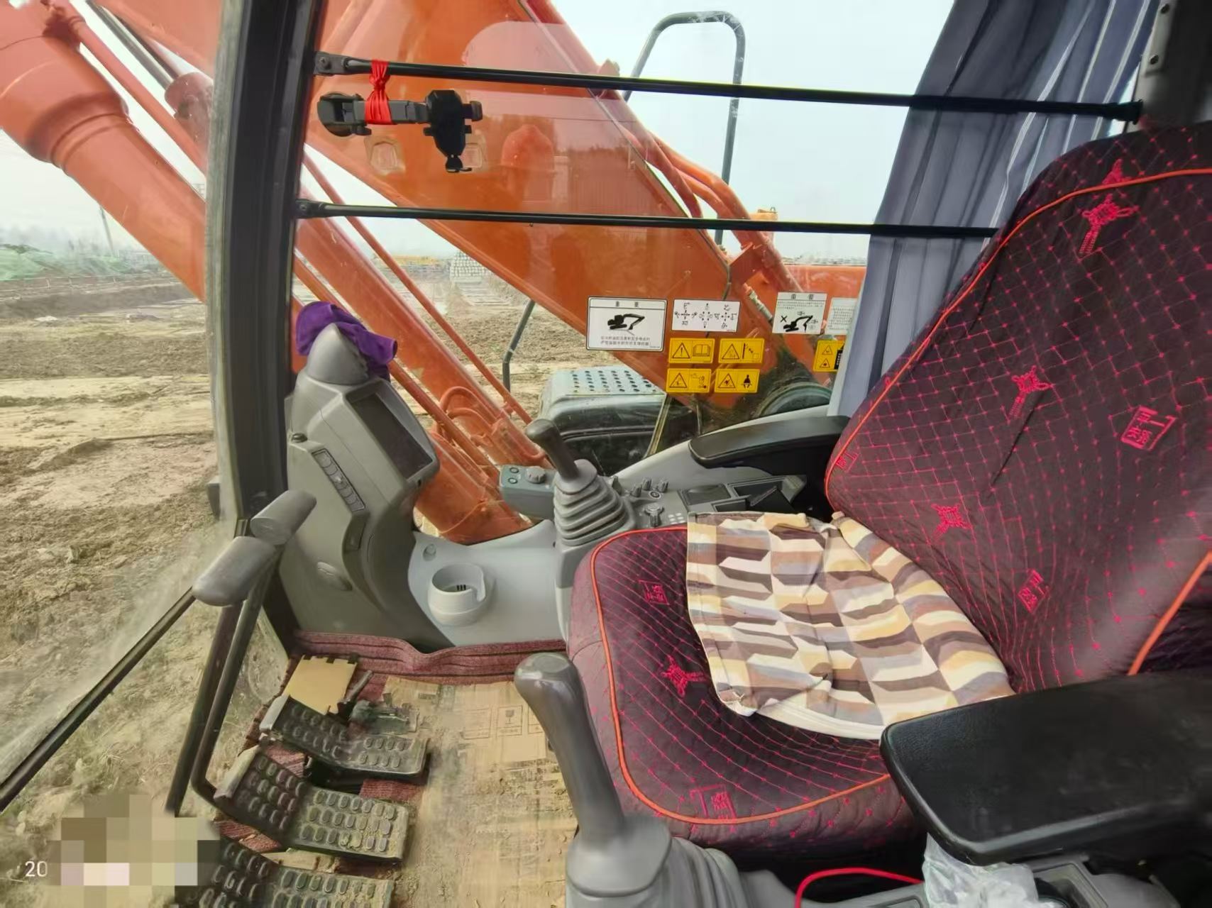 Buy Hitachi EX200 Used Excavator / 5