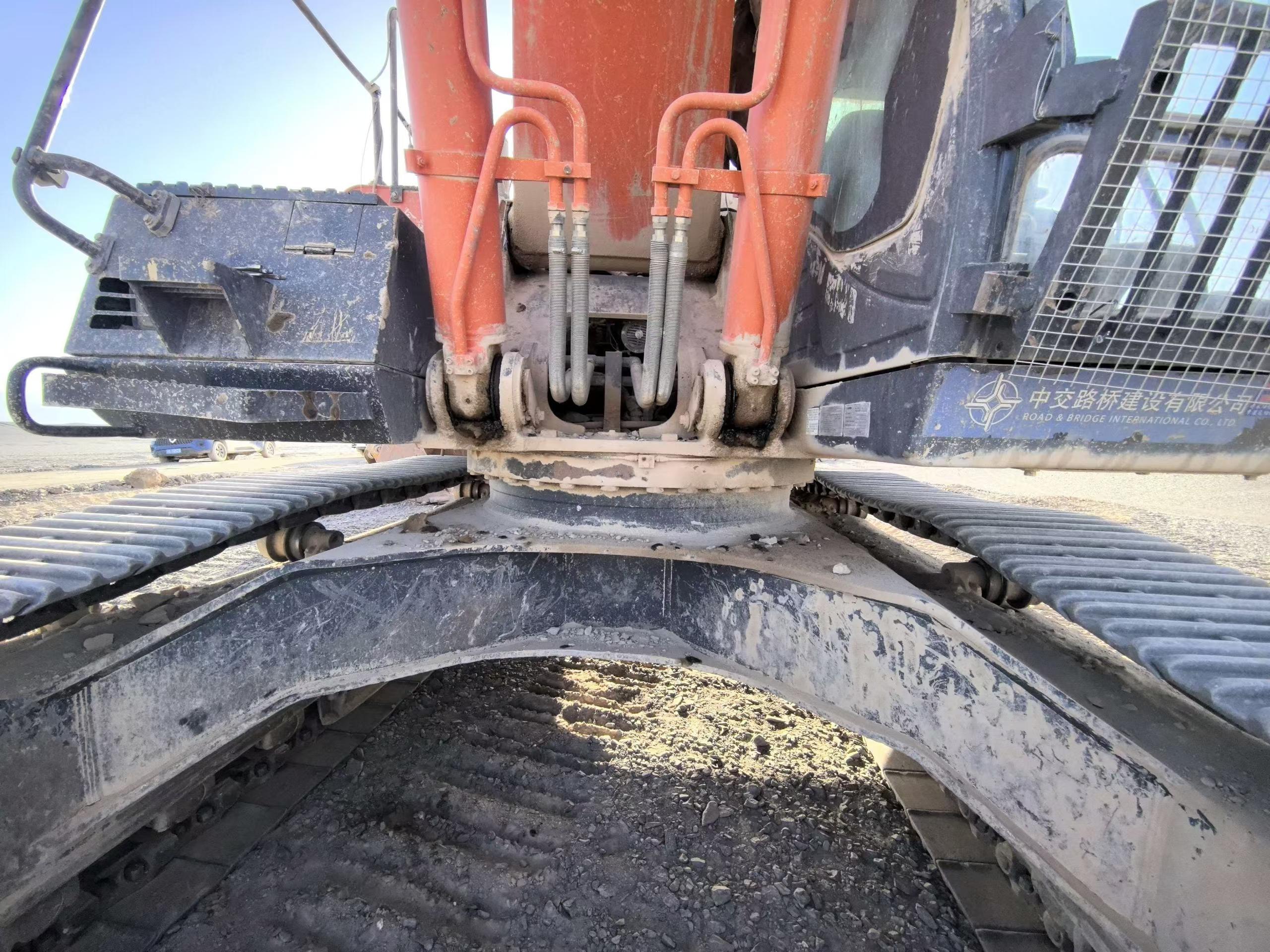 Buy Hitachi ZX490LCH-5A Used Excavator / 6