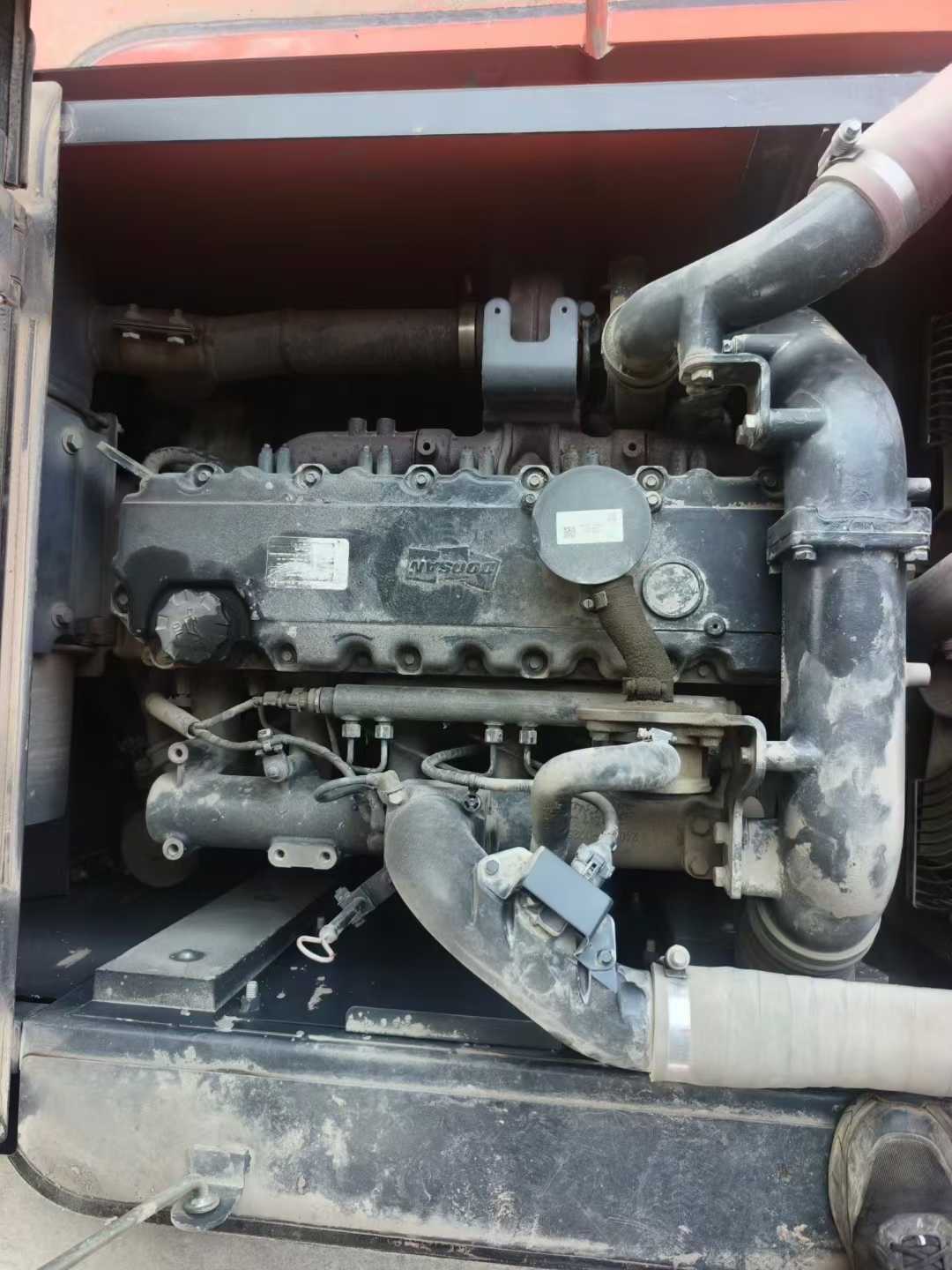 Buy Doosan DH215-7 Used Excavator / 8