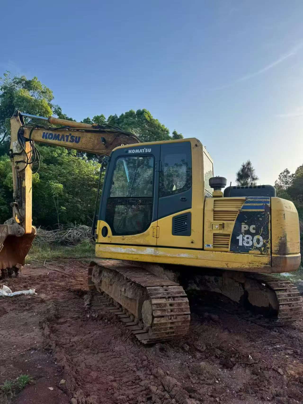 Buy Komatsu PC130-8 Used Excavator / 4