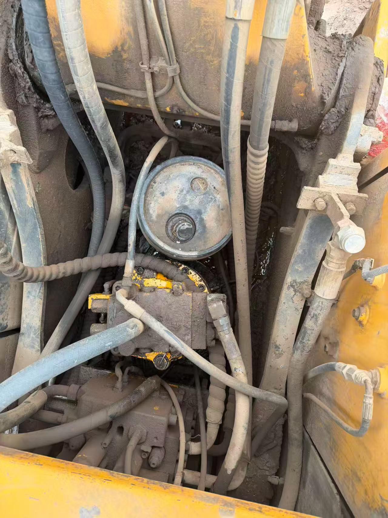 Buy Hyundai R215-7 Used Excavator / 6