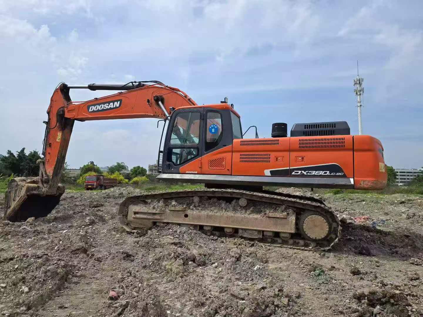 Buy Doosan DX380 Used Excavator / 2