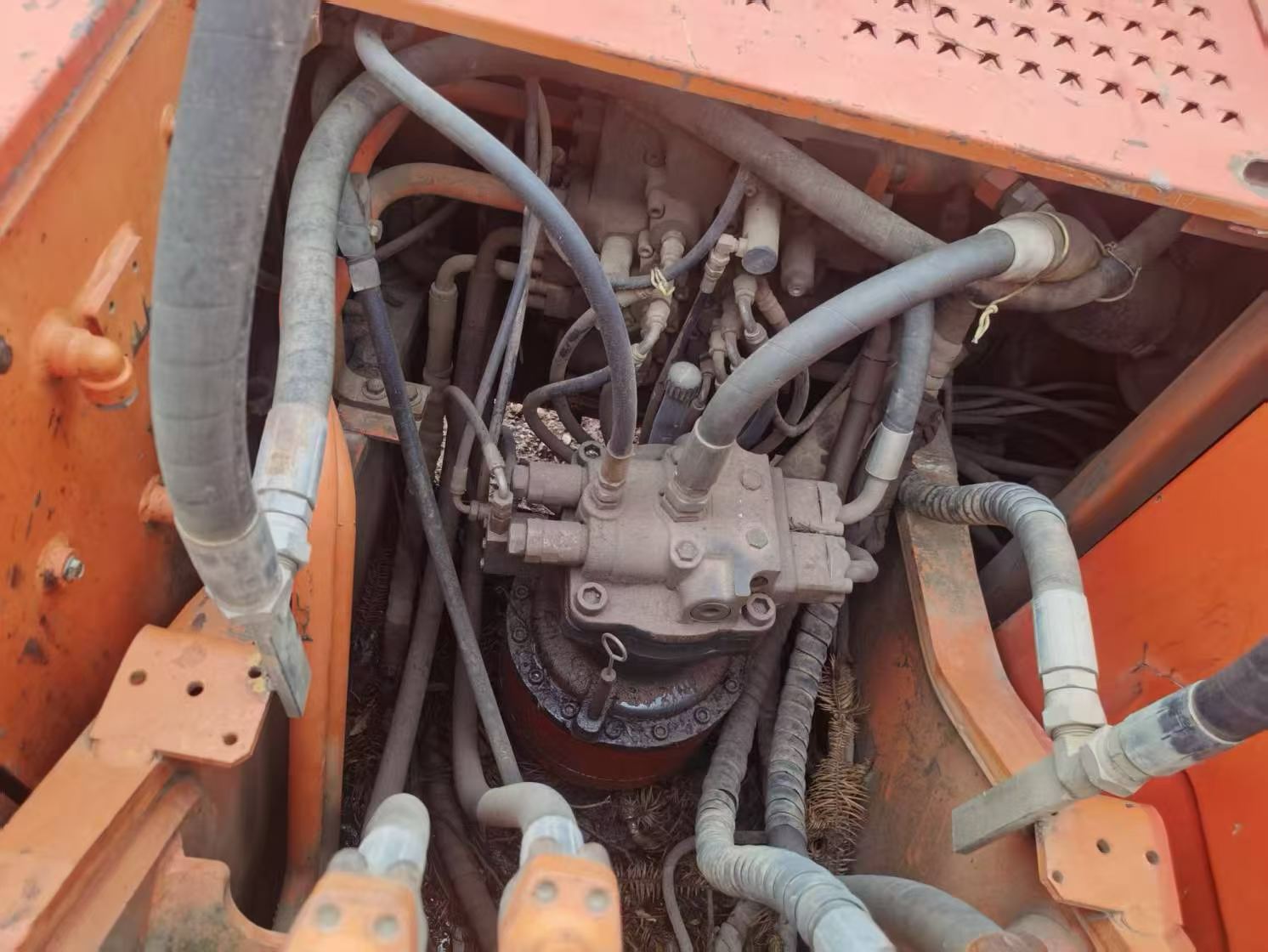 Buy Doosan DH215-9 Used Excavator / 4