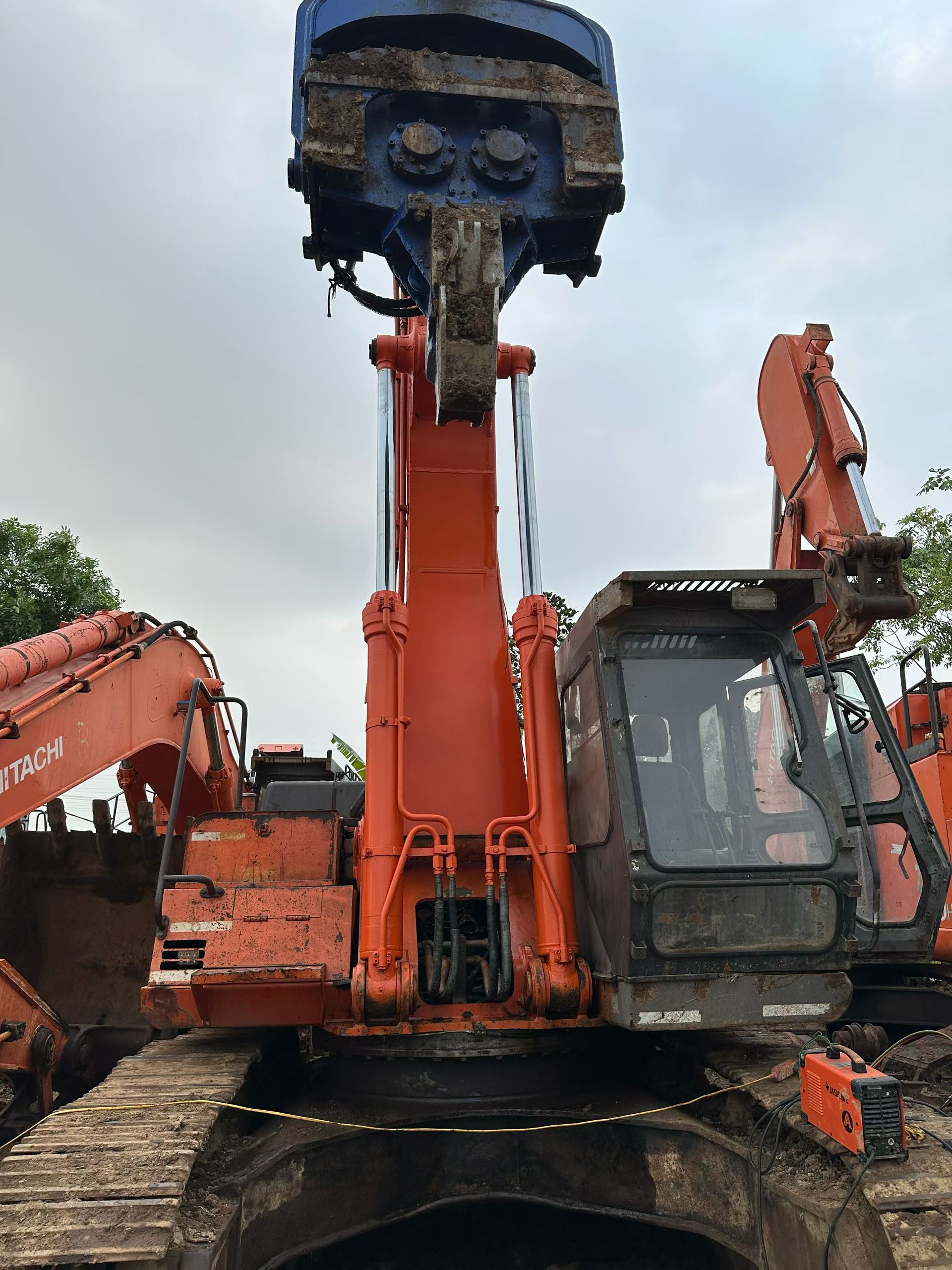 Buy Hitachi ZX470 Used Excavator / 2
