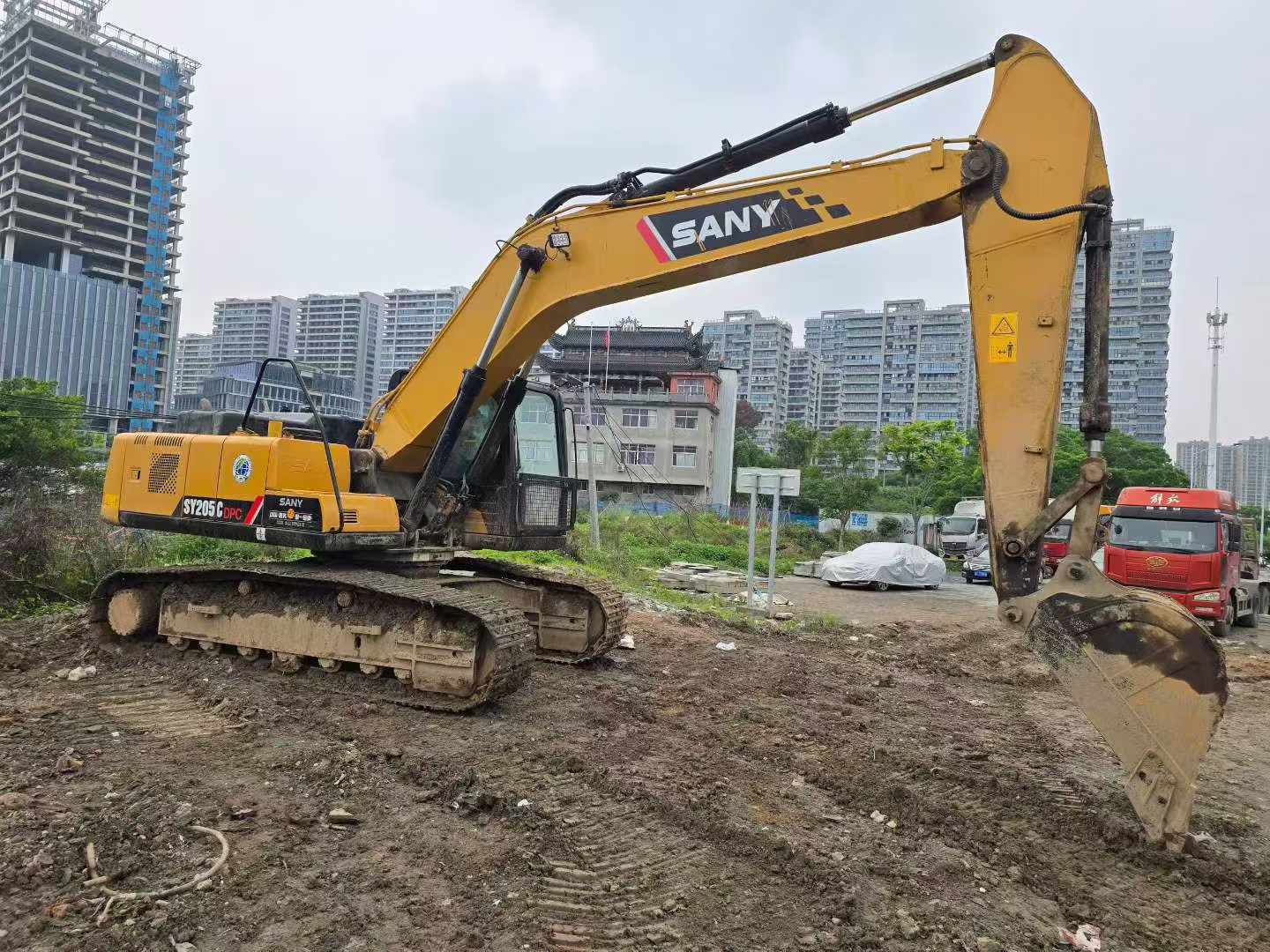 Buy Sany SY205C Used Excavator / 2