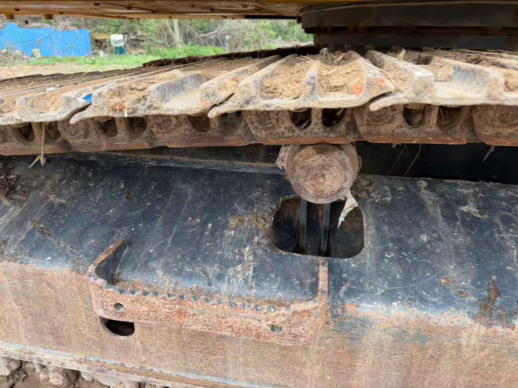 Buy Komatsu PC210 Used Excavator / 3
