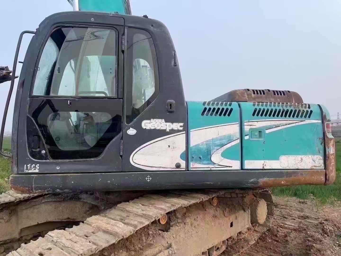Buy Kobelco SK200-8 Used Excavator / 4