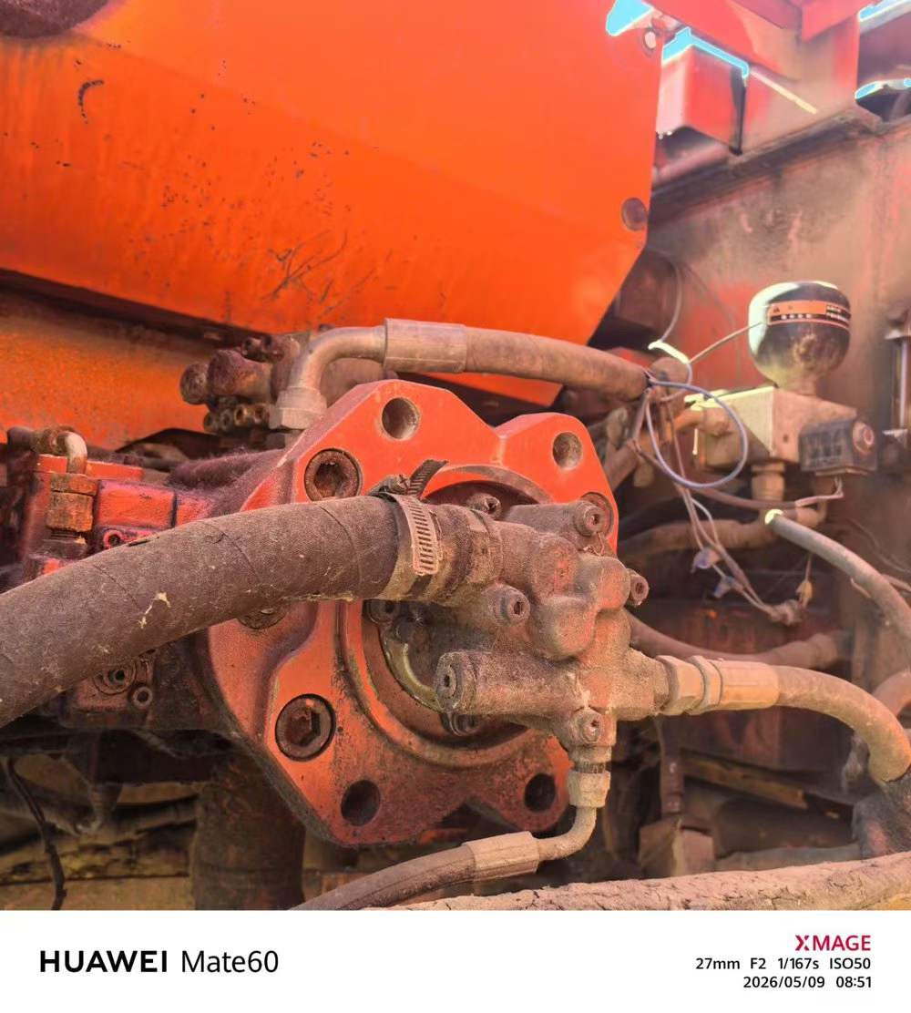 Buy Doosan DH220-7 Used Excavator / 8