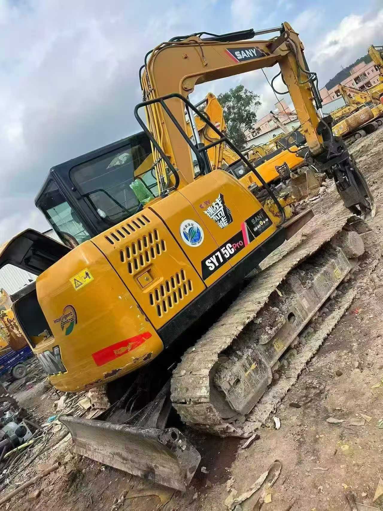 Buy Sany SY75 Used Excavator / 8