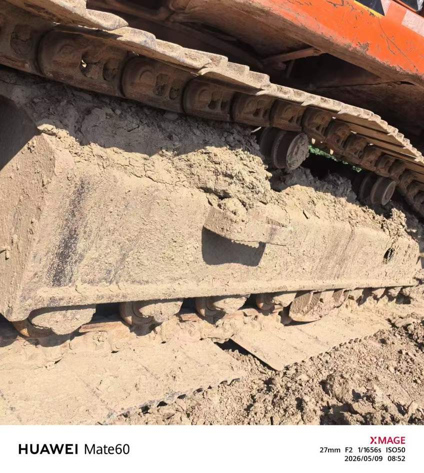 Buy Doosan DH220-7 Used Excavator / 6