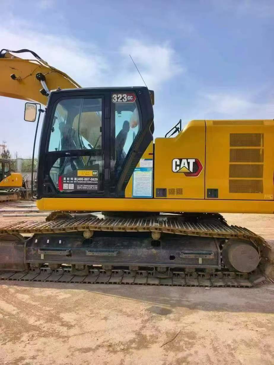 Buy Caterpillar 323 Used Excavator / 2