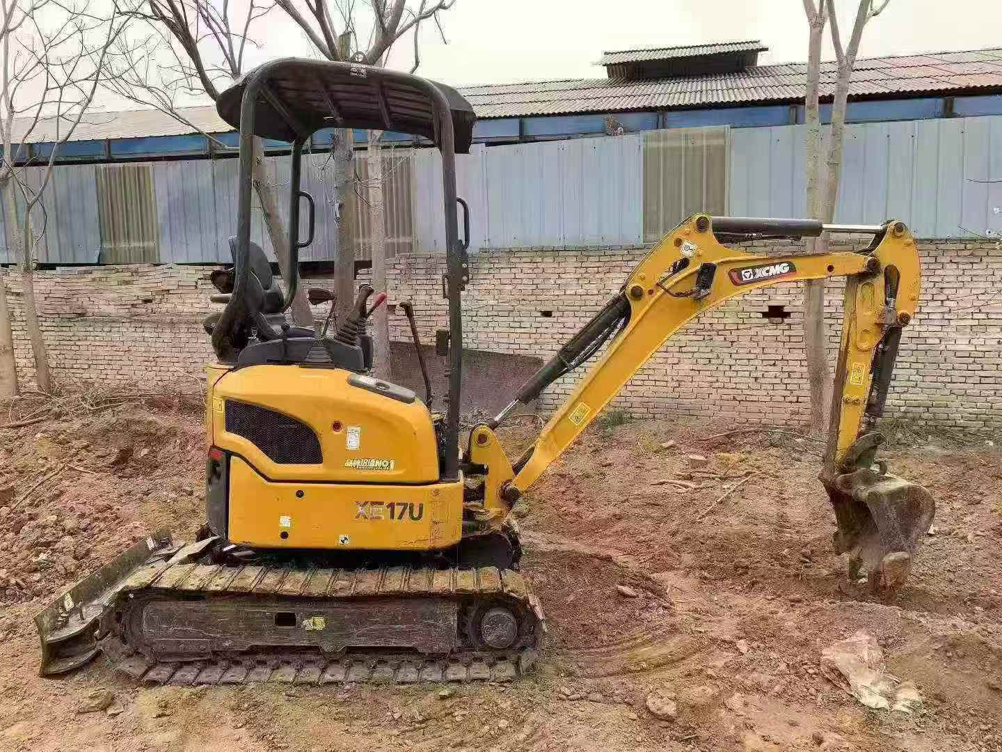 Buy XCMG XE17U Used Excavator / 2