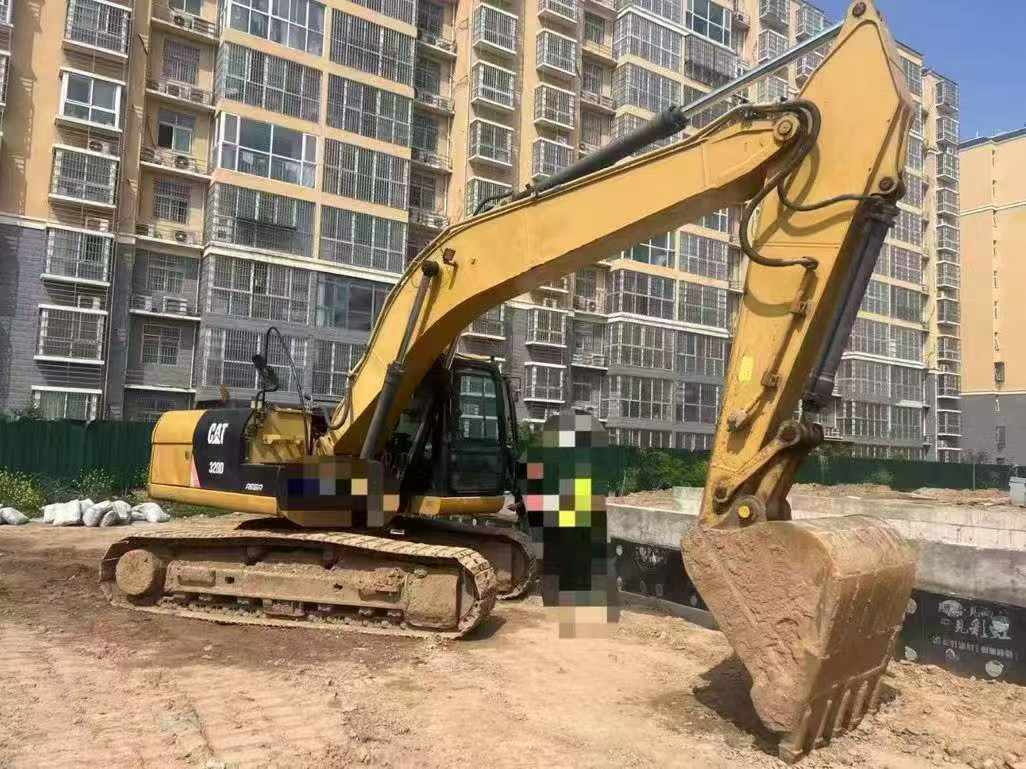 Buy Caterpillar 320D Used Excavator / 9