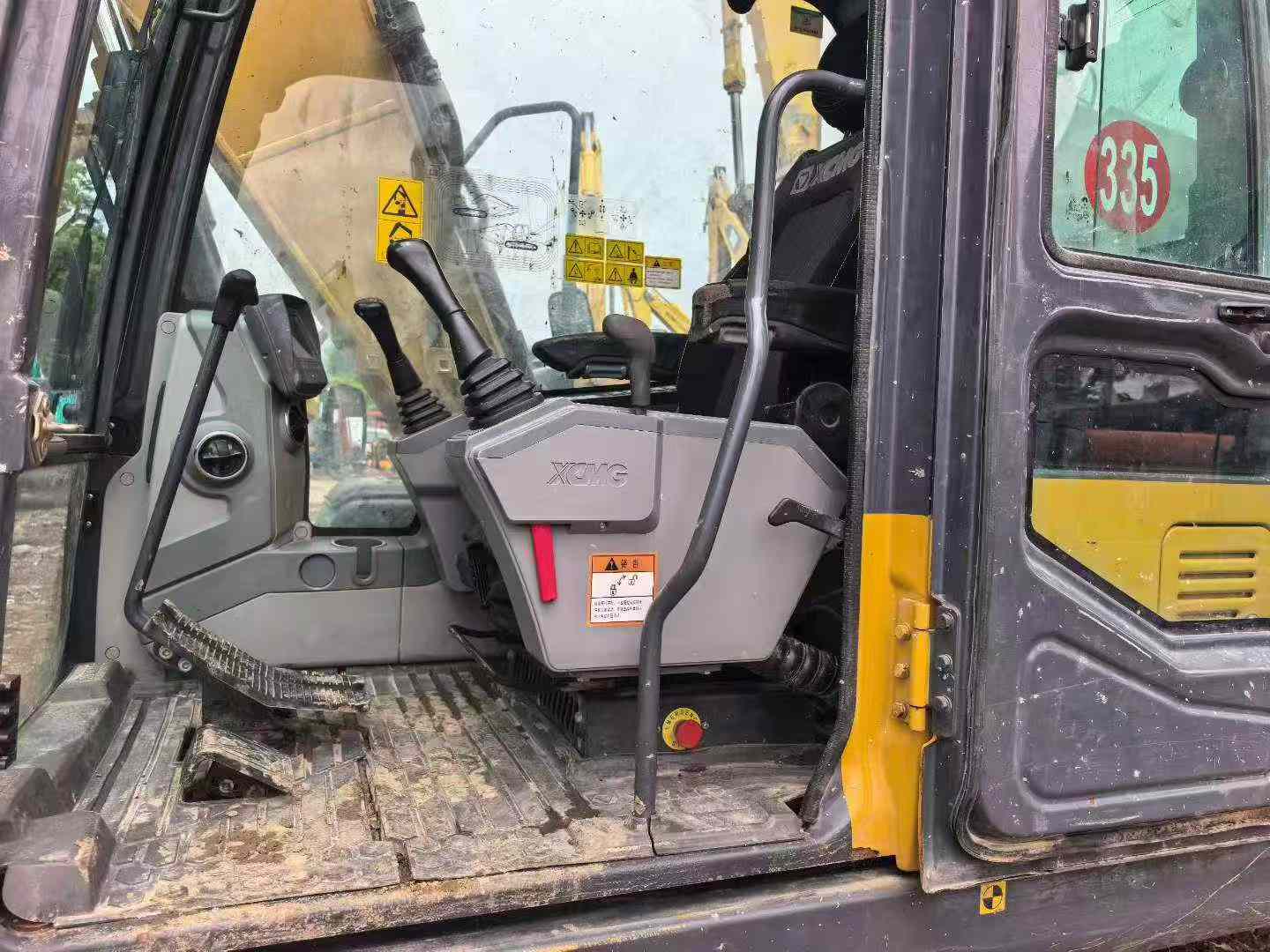 Buy XCMG XE135B Used Excavator / 6