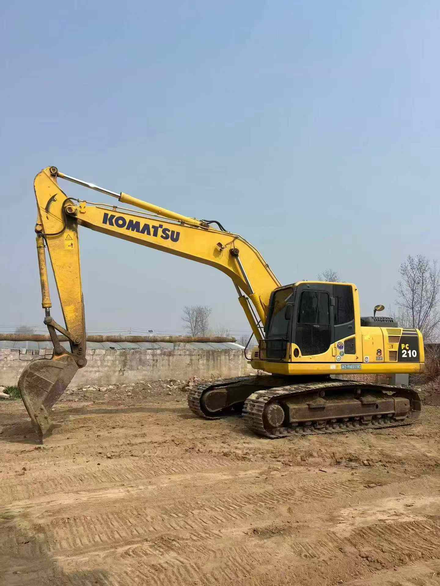 Buy Komatsu PC210 Used Excavator / 3