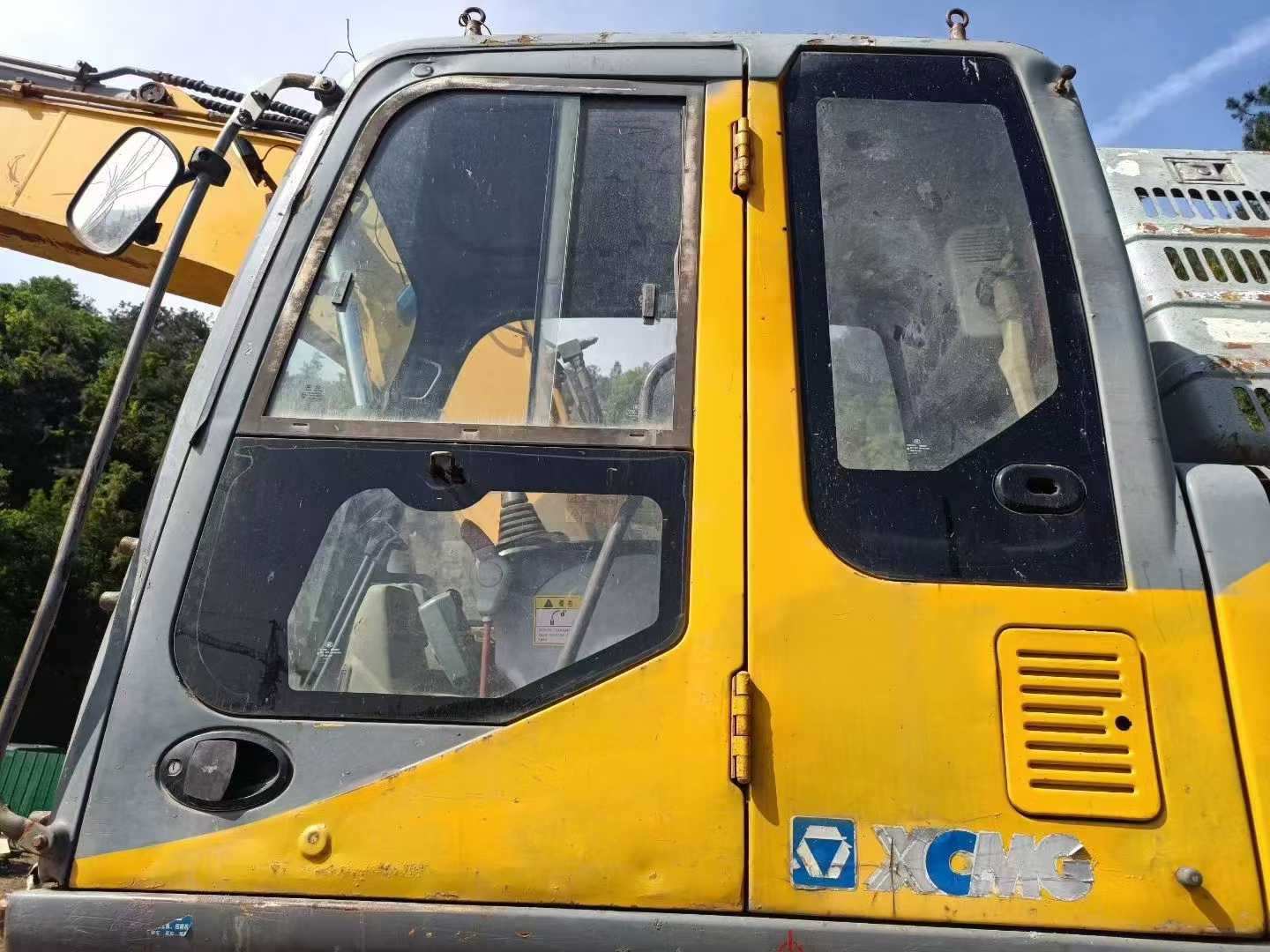 Buy XCMG XE135B Used Excavator / 7