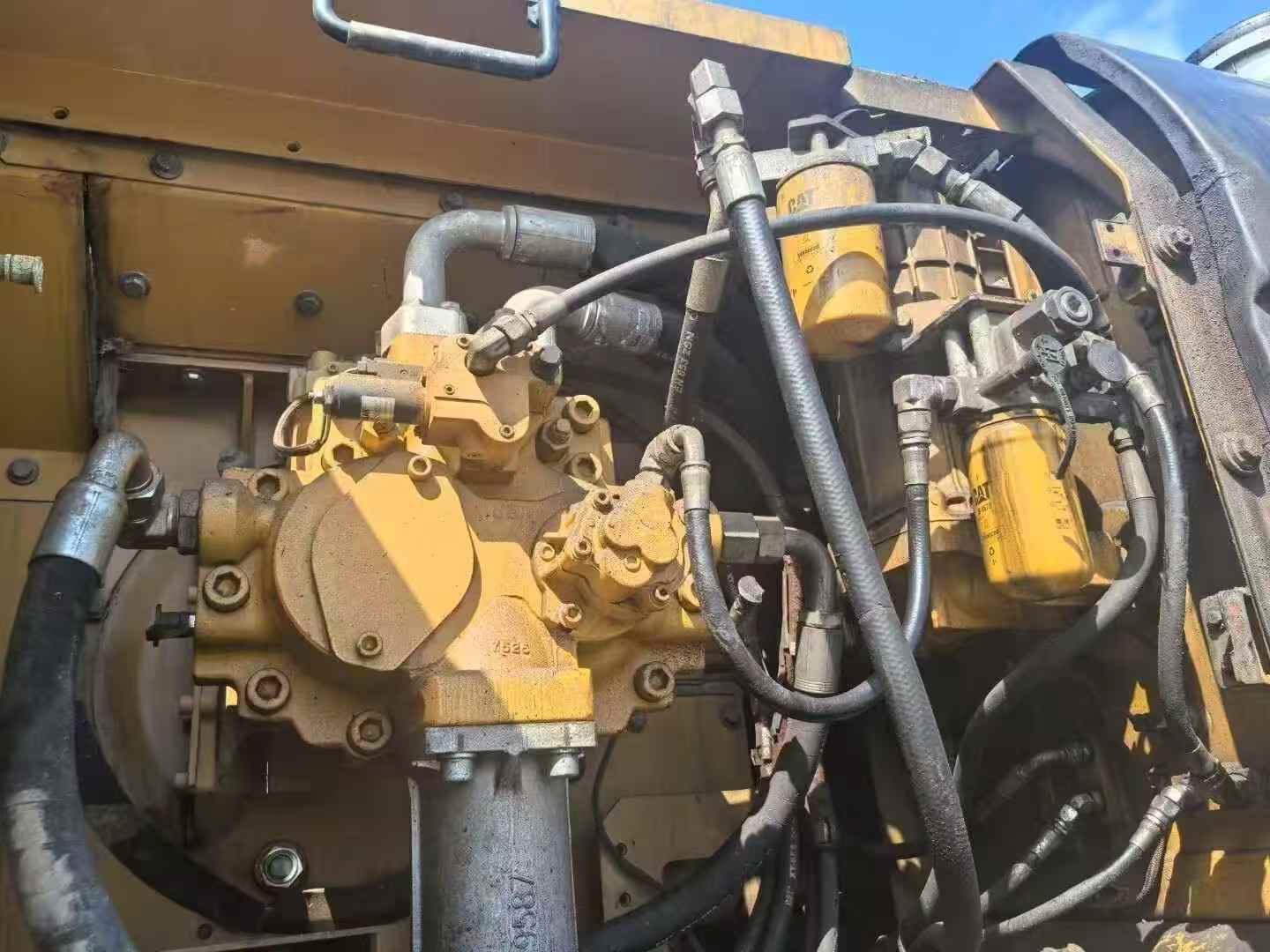 Buy Caterpillar 340D2L Used Excavator / 4
