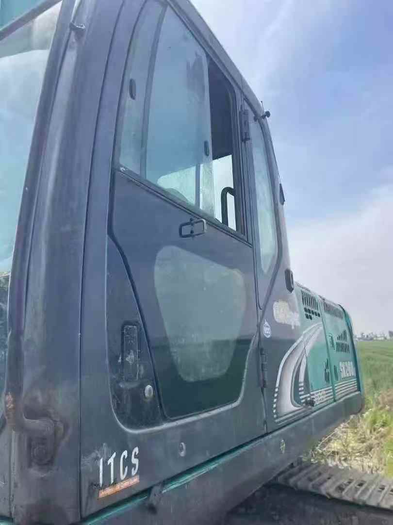 Buy Kobelco SK260 Used Excavator / 3
