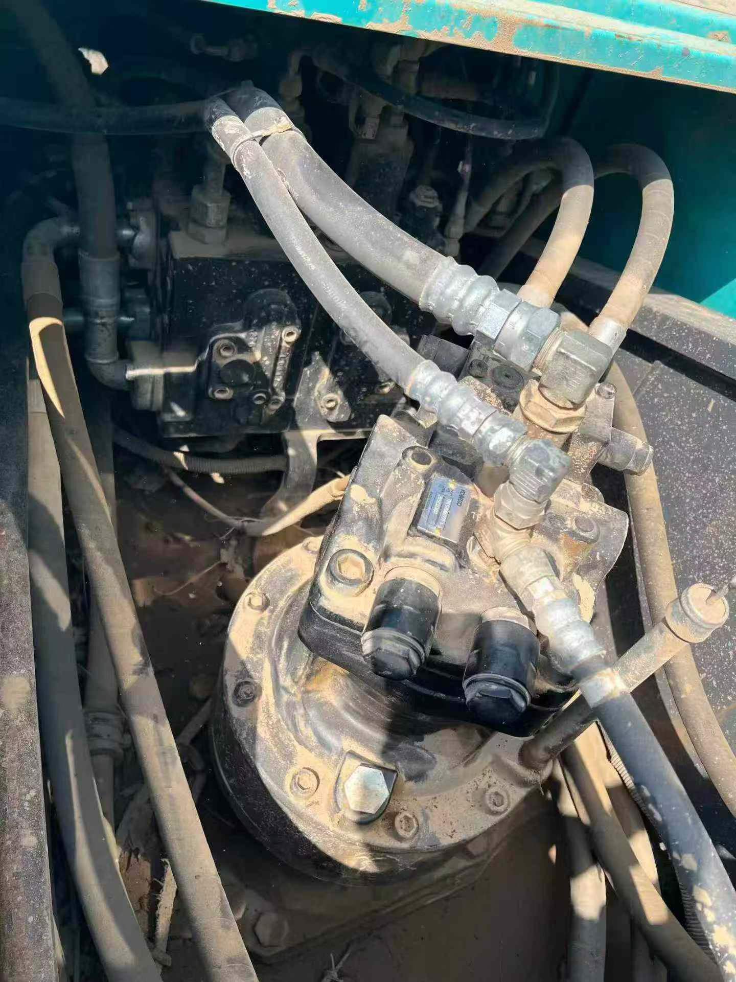 Buy Kobelco SK200-10 Used Excavator / 7