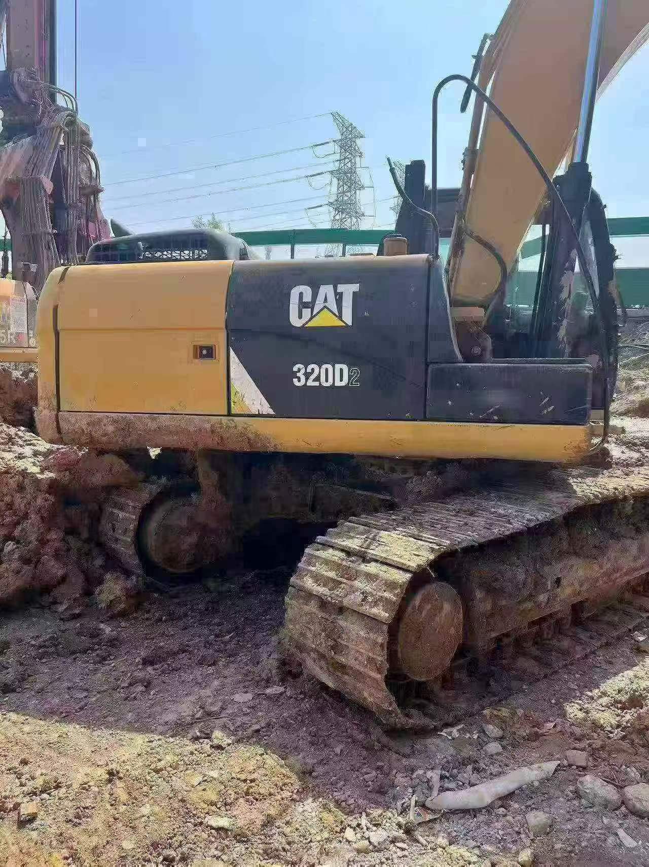 Buy Caterpillar 320D Used Excavator / 2