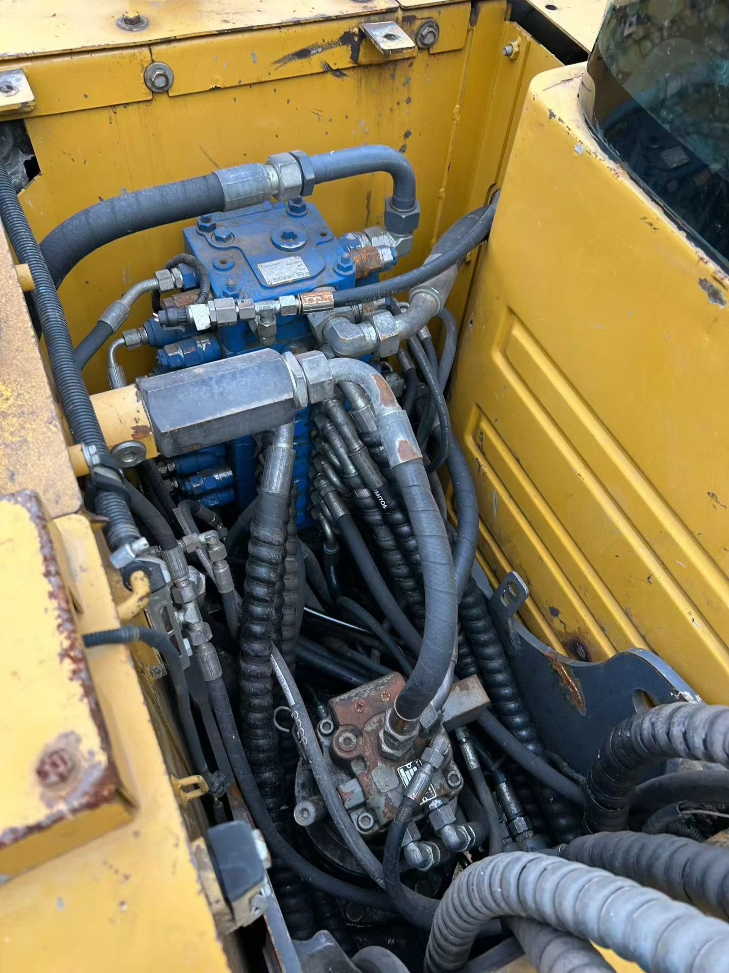Buy XCMG XE75C Used Excavator / 7