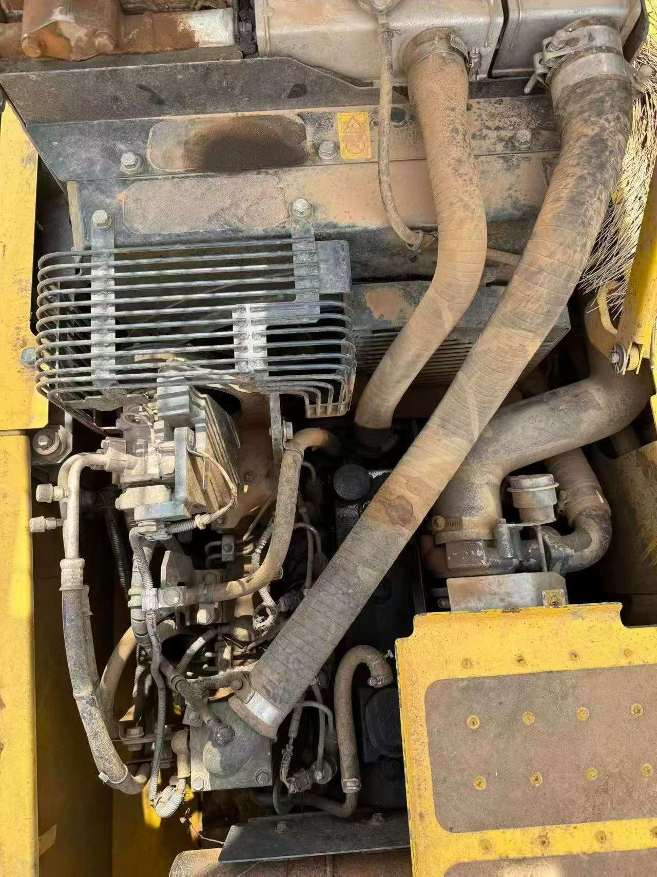 Buy Komatsu PC130-8 Used Excavator / 8