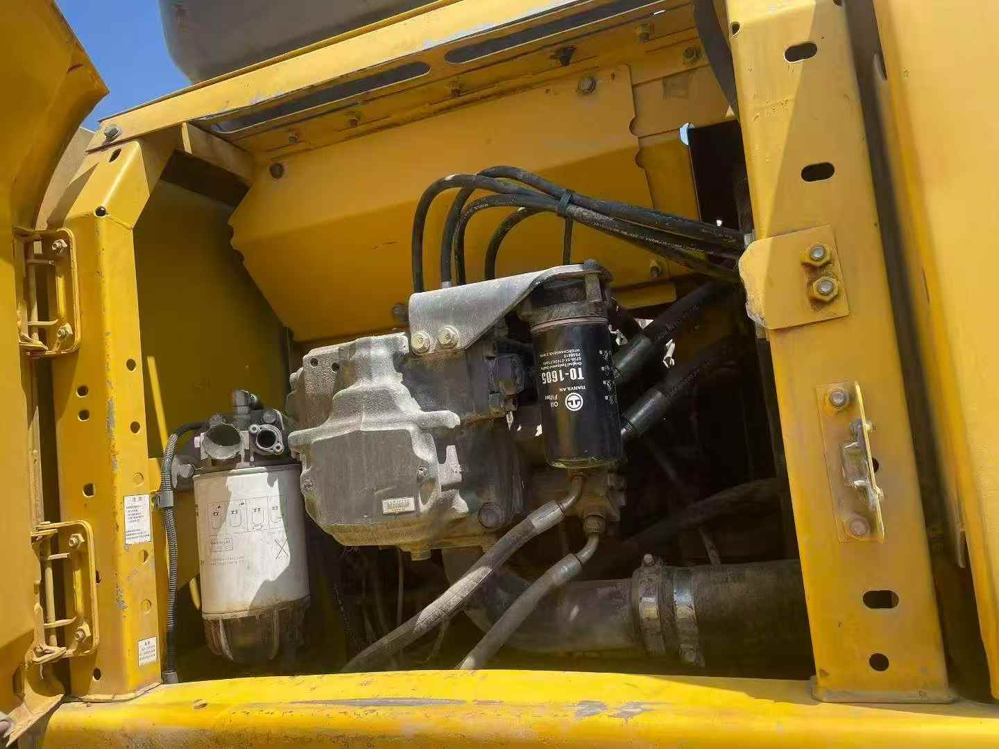 Buy Komatsu PC200-8 Used Excavator / 6