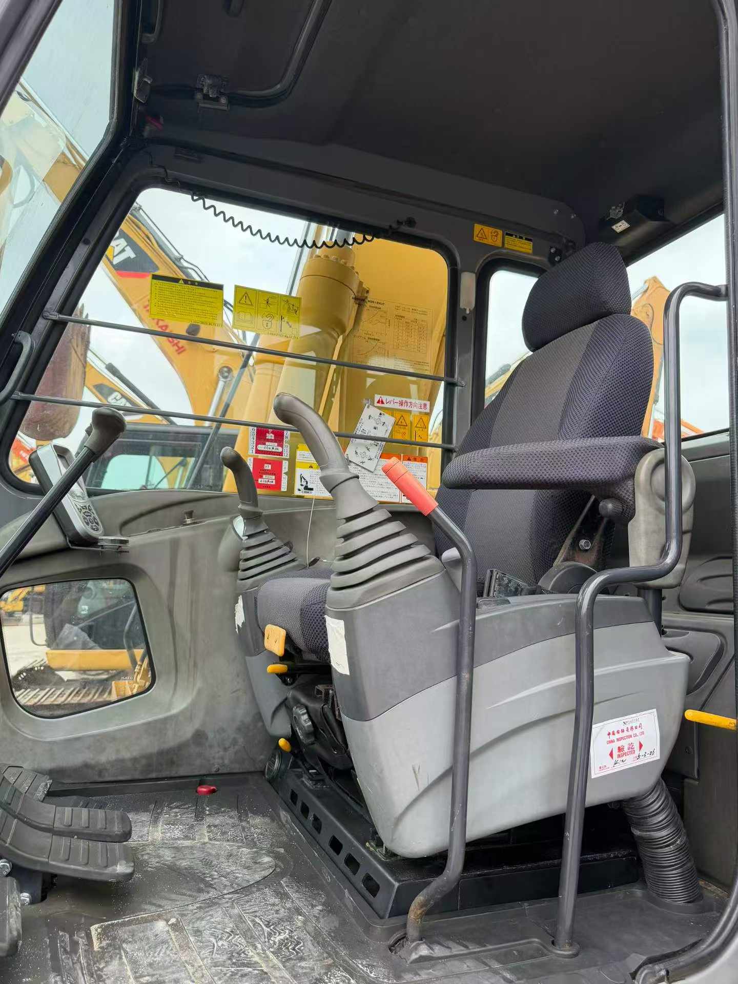Buy Kato HD512 Used Excavator / 2