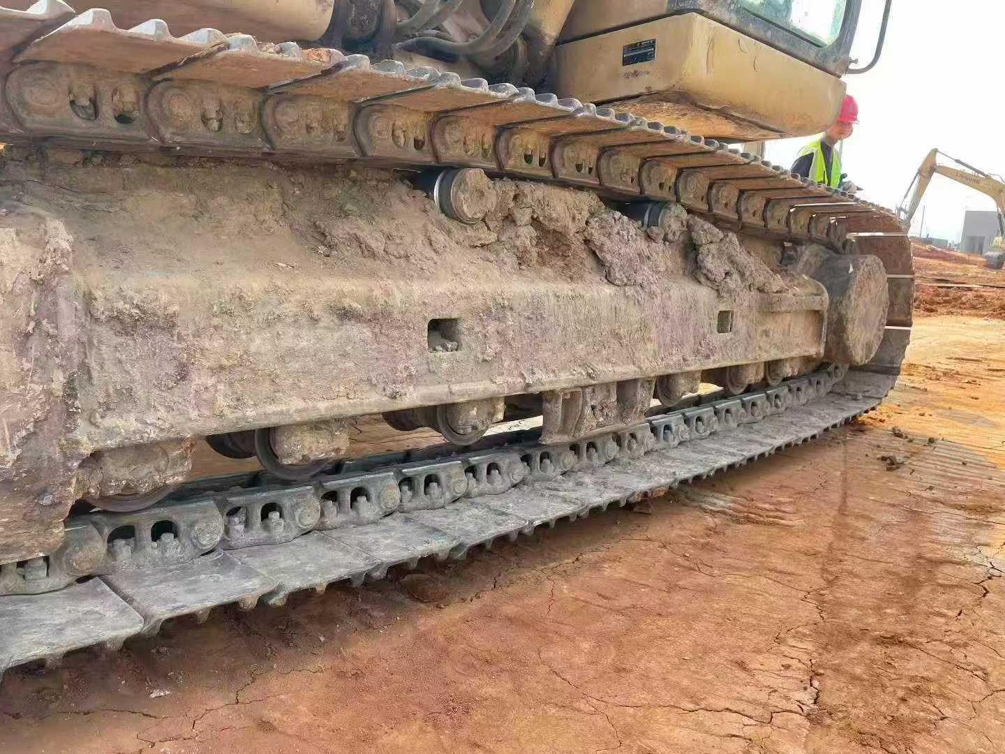 Buy Caterpillar 320D Used Excavator / 4