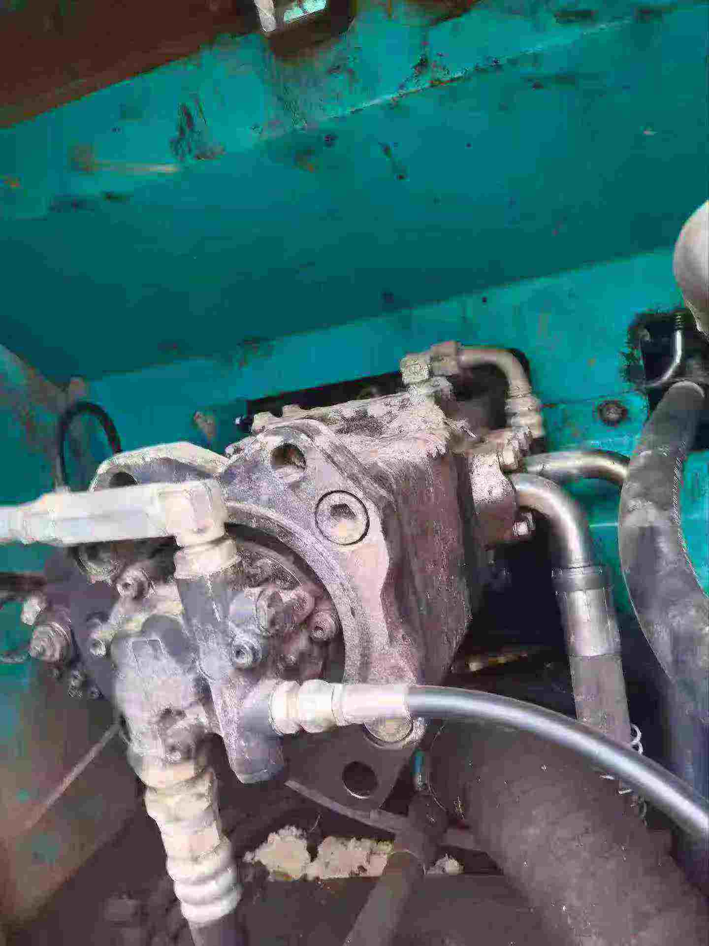 Buy Kobelco SK270D Used Excavator / 2