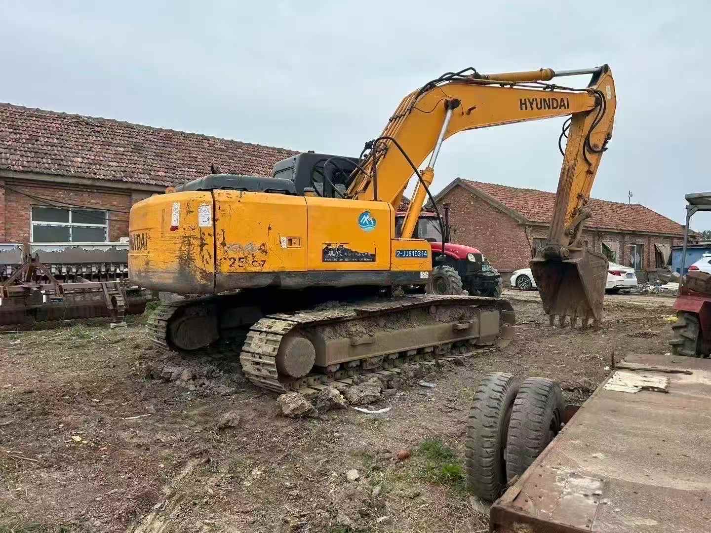 Buy Hyundai R225-7 Used Excavator / 2