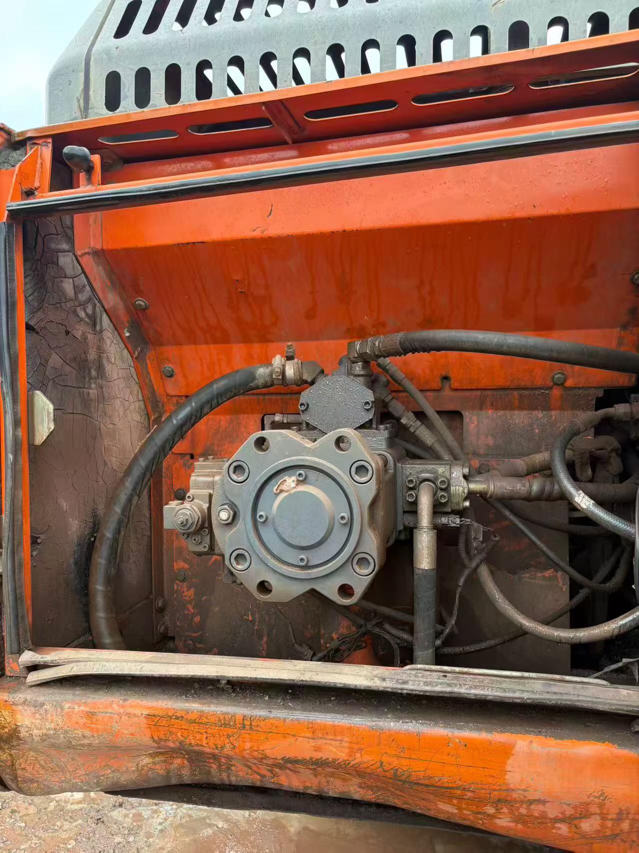 Buy Doosan DH215-9E Used Excavator / 5