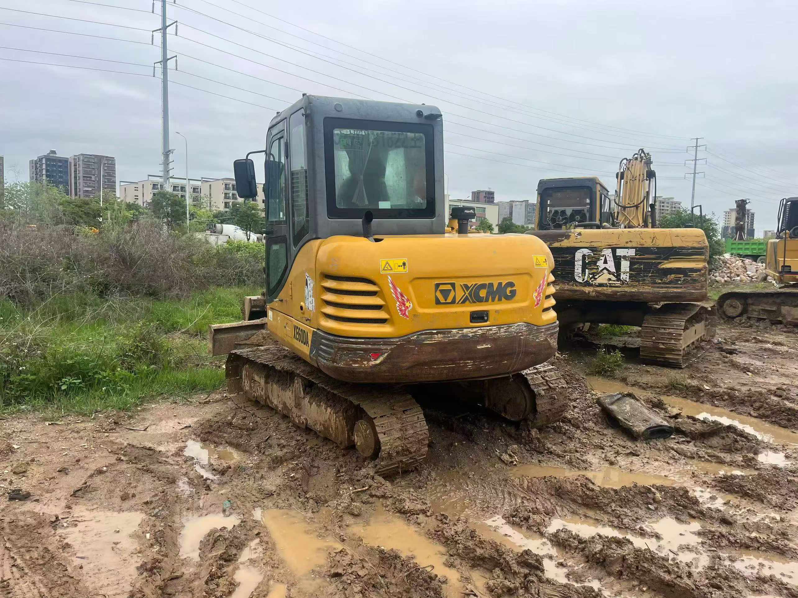 Buy XCMG XE60 Used Excavator / 3